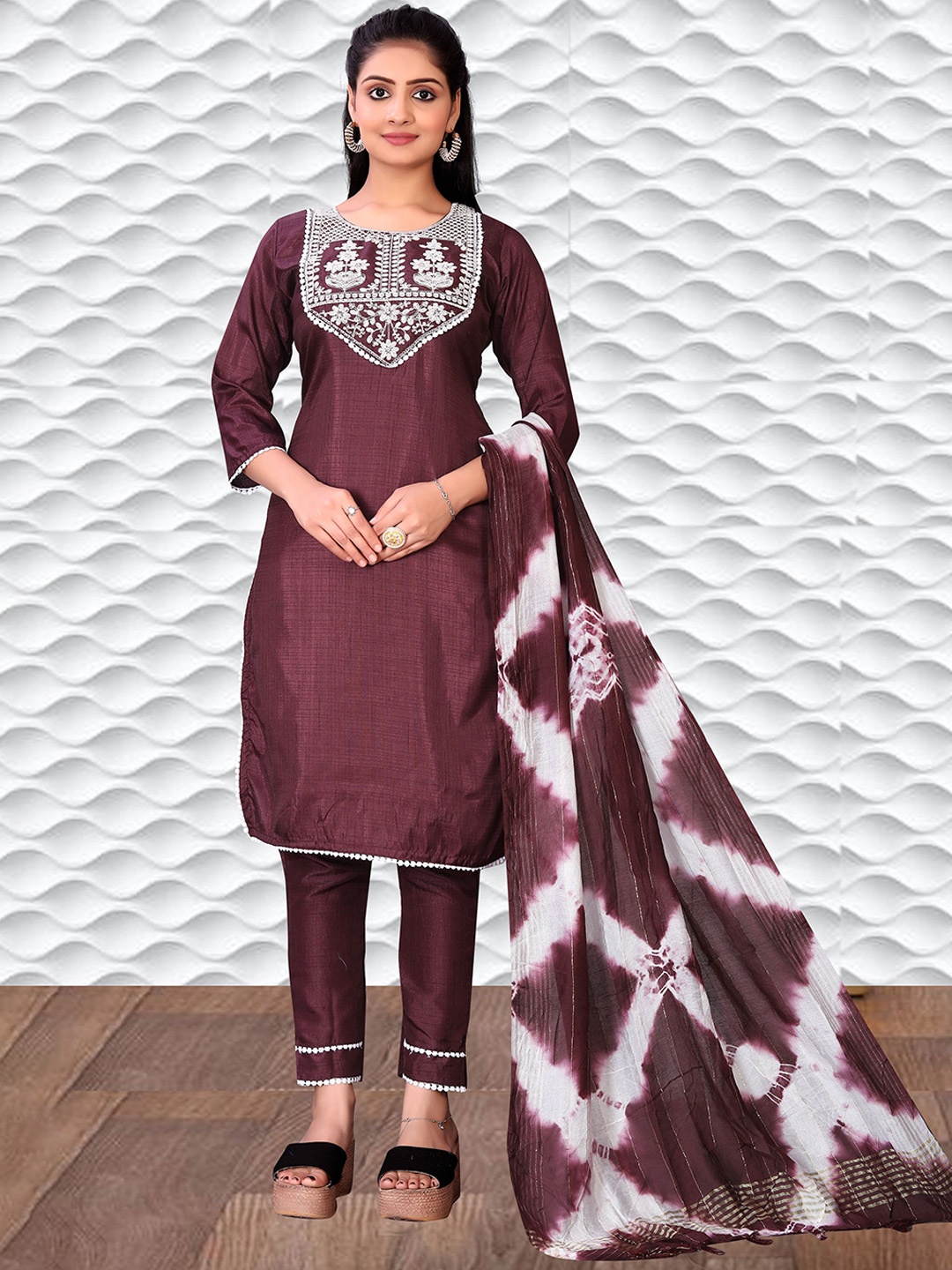 

VIRICA Embroidered Chikankari Kurta With Trouser & Dupatta, Brown