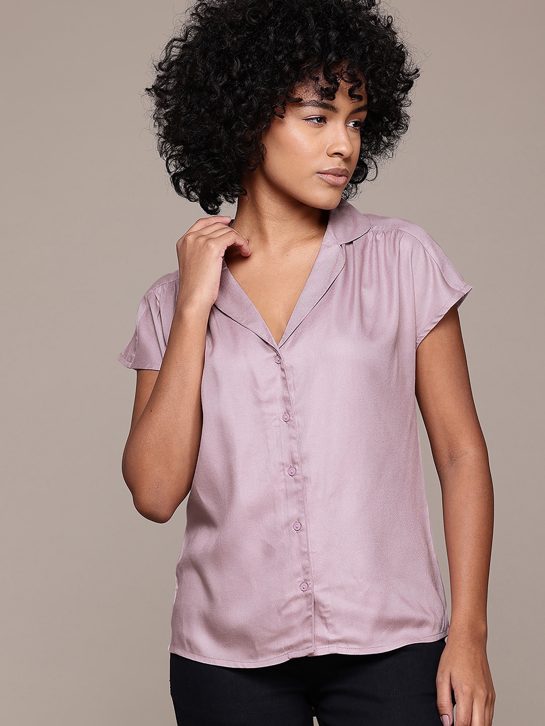 

Roadster Women Opaque Casual Shirt, Mauve