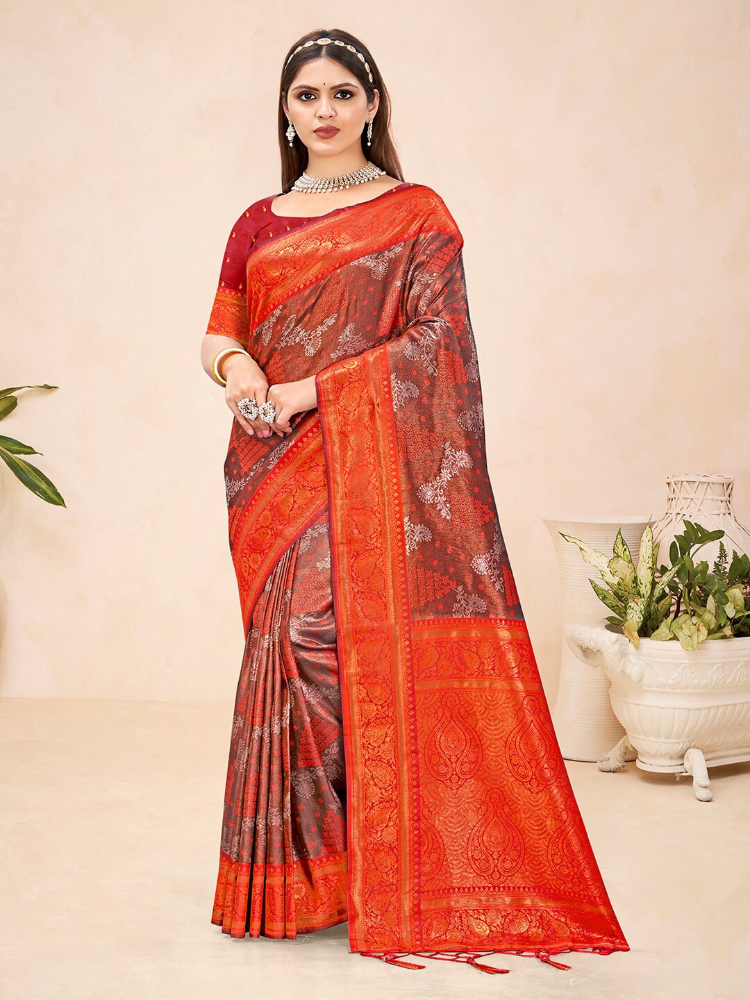 

SANGAM PRINTS Woven Design Zari Silk Blend Tussar Saree, Red