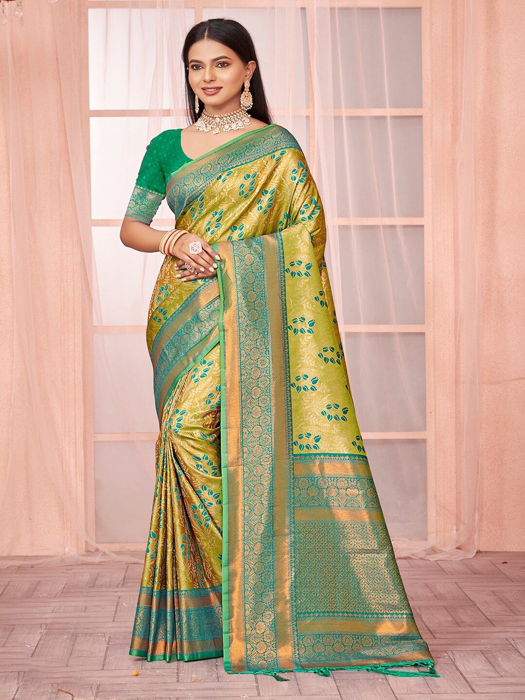 

SANGAM PRINTS Woven Design Zari Silk Blend Designer Tussar Saree, Green