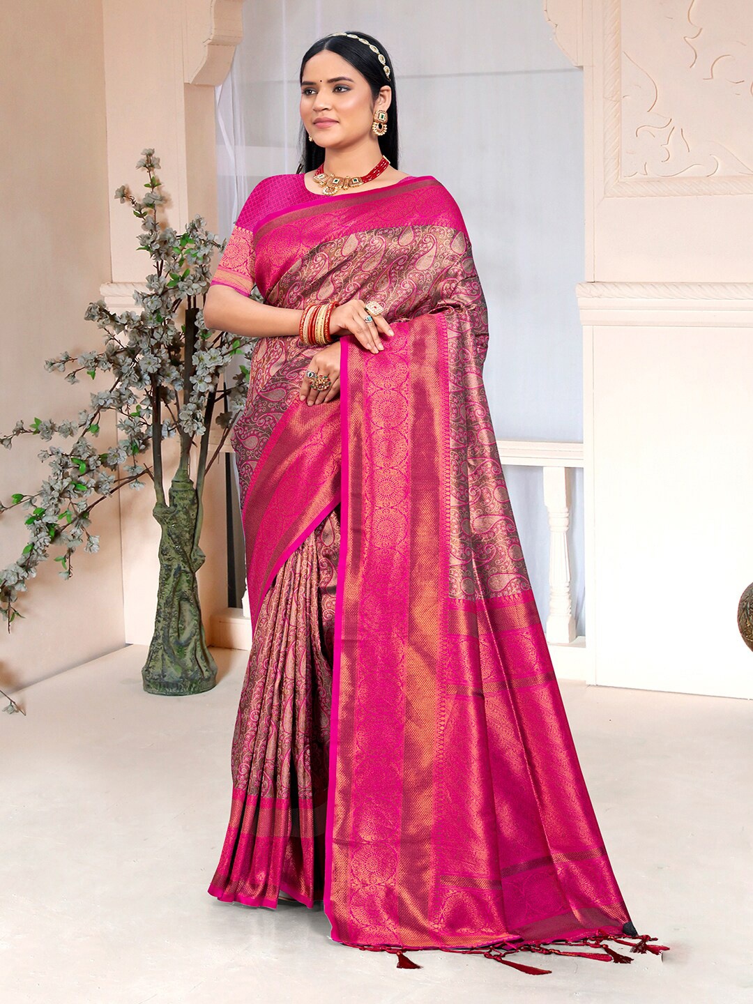 

SANGAM PRINTS Woven Design Zari Silk Blend Tussar Saree, Pink