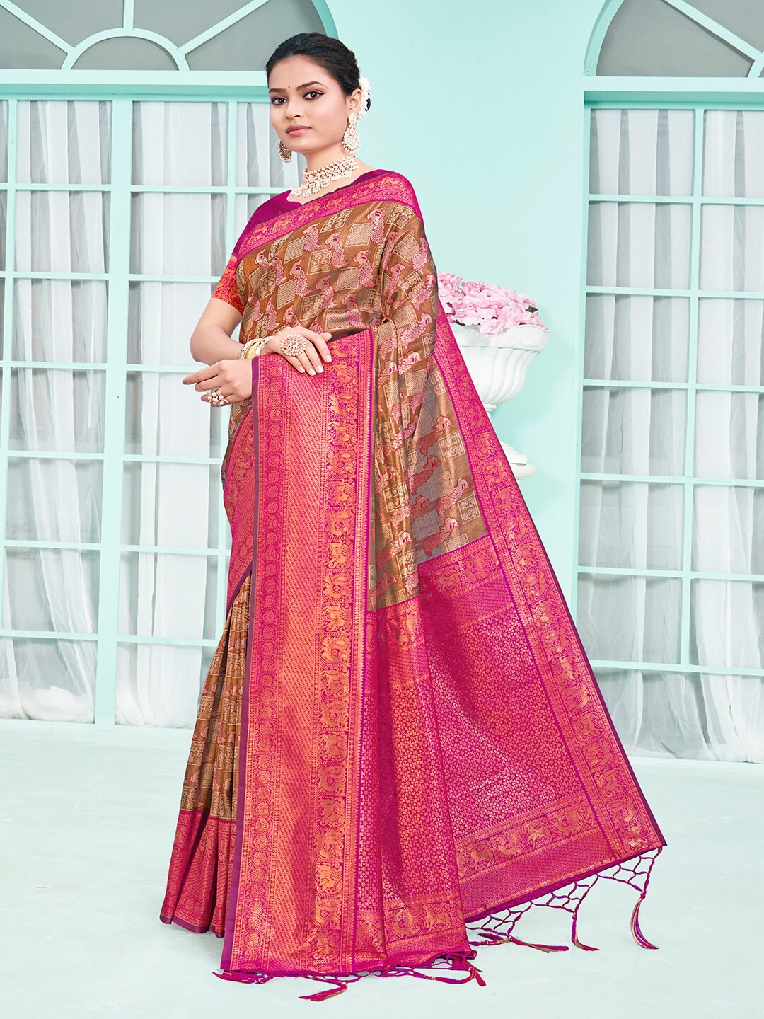 

SANGAM PRINTS Woven Design Zari Silk Blend Tussar Saree, Brown