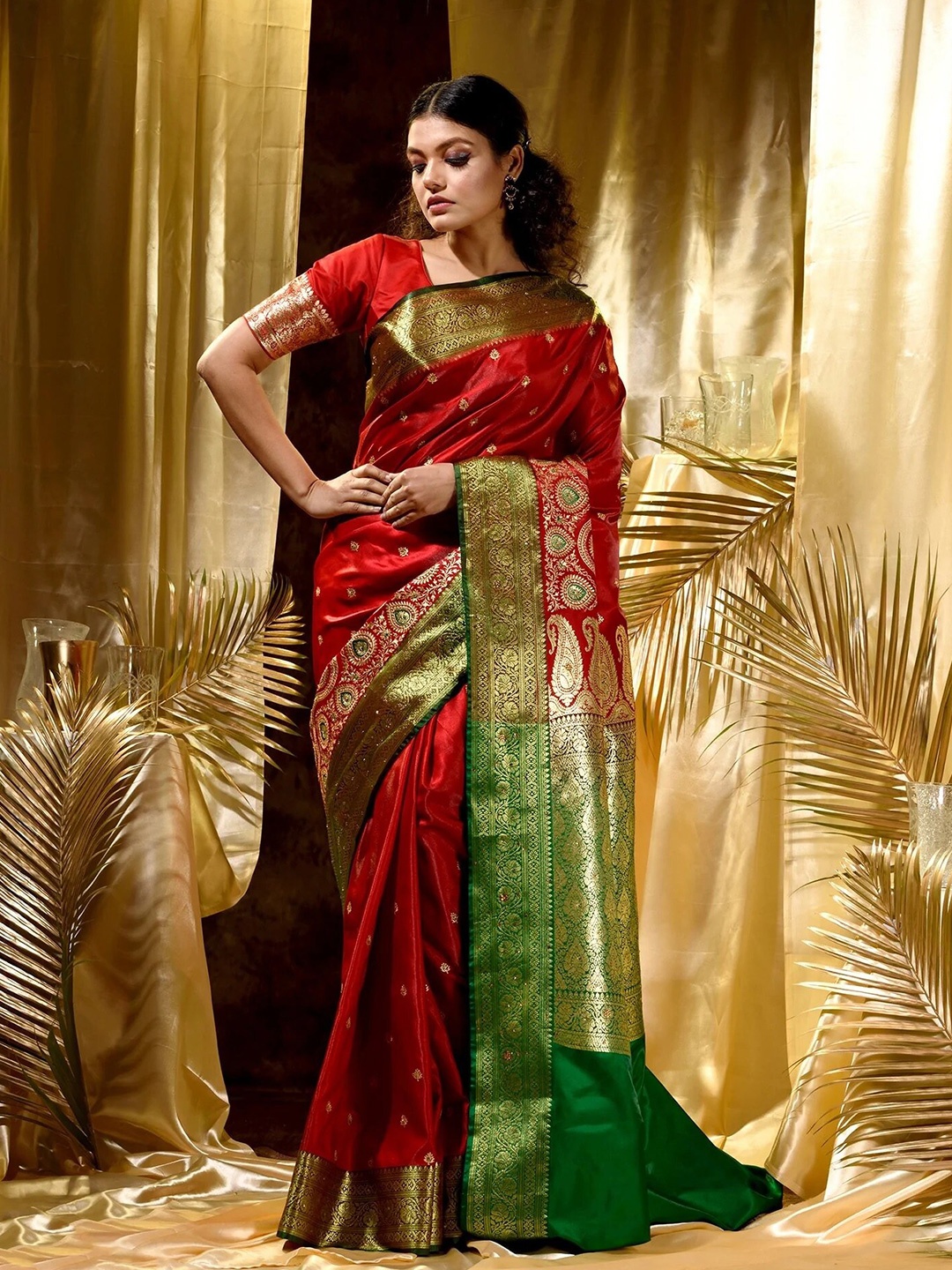 

DIVASTRI Ethnic Motifs Zari Pure Silk Kanjeevaram Saree, Red
