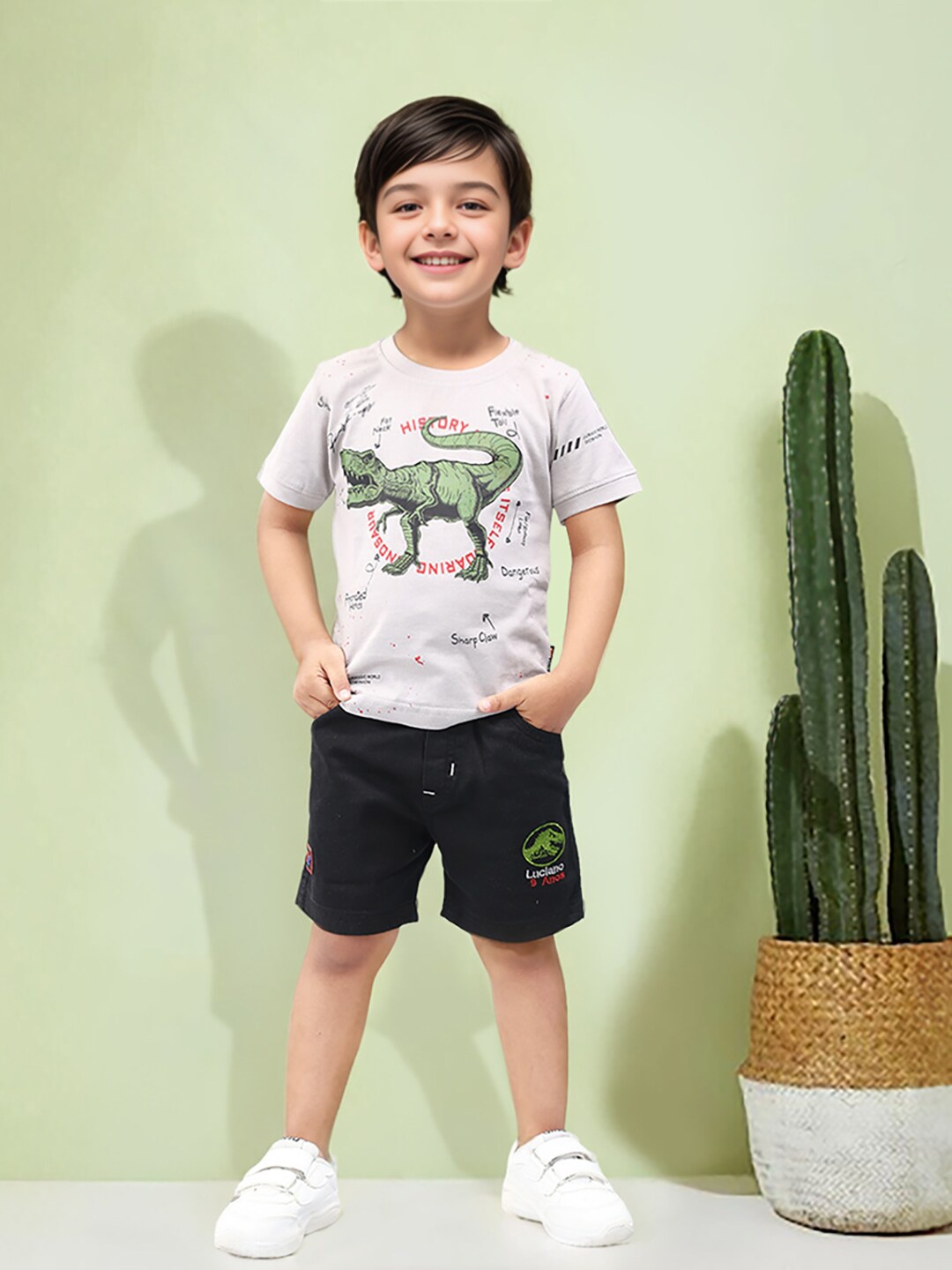 

Toonyport Boys Printed Pure Cotton T-shirt With Shorts, Green