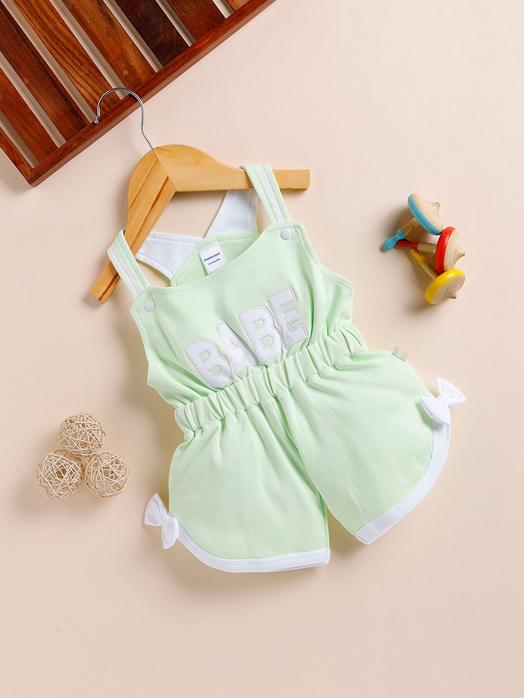 

Moms Love Infant Girls Pure Cotton Self Design Basic Jumpsuit, Green