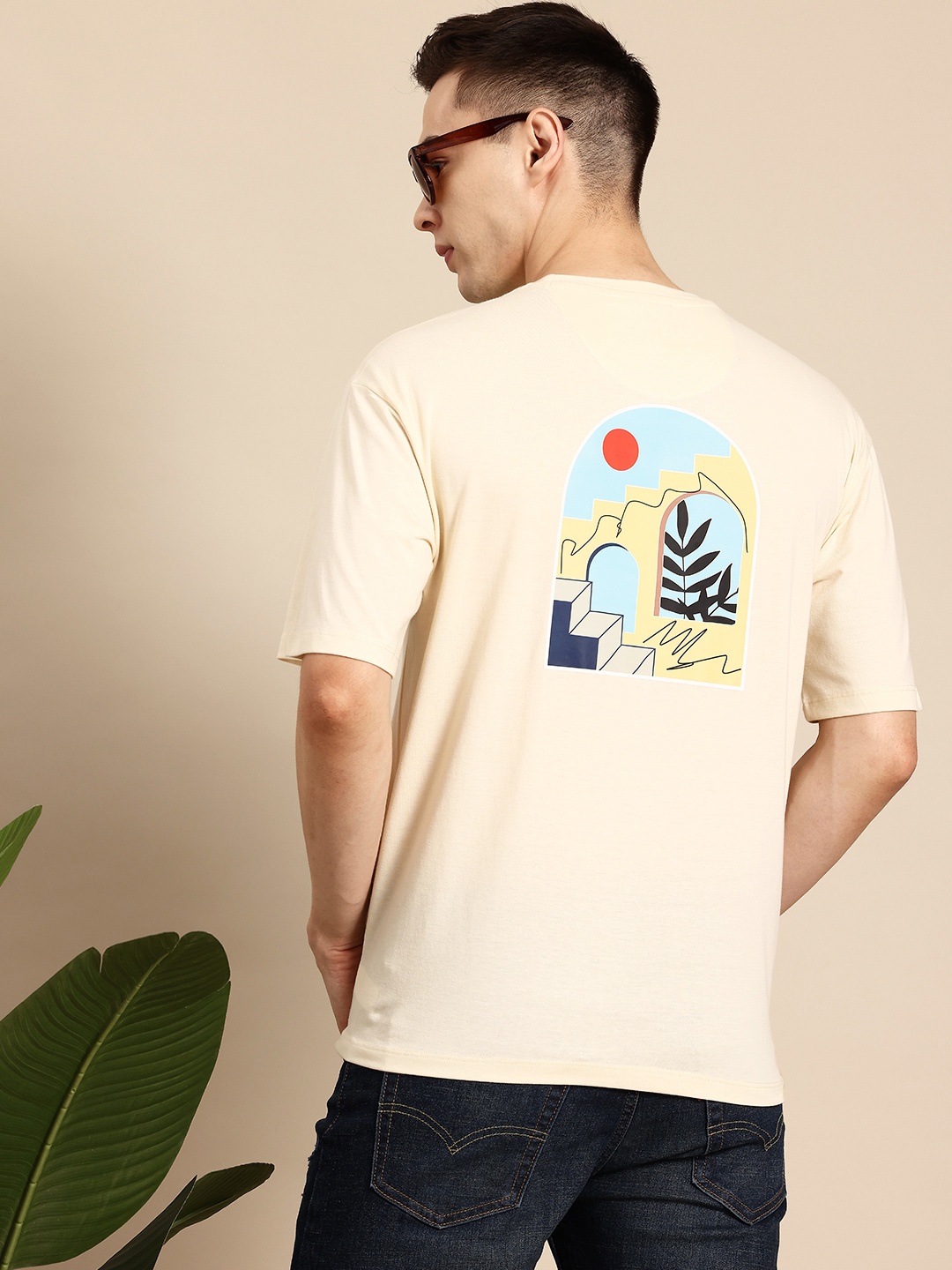 

Mast & Harbour Men Graphic Printed T-shirt, Cream