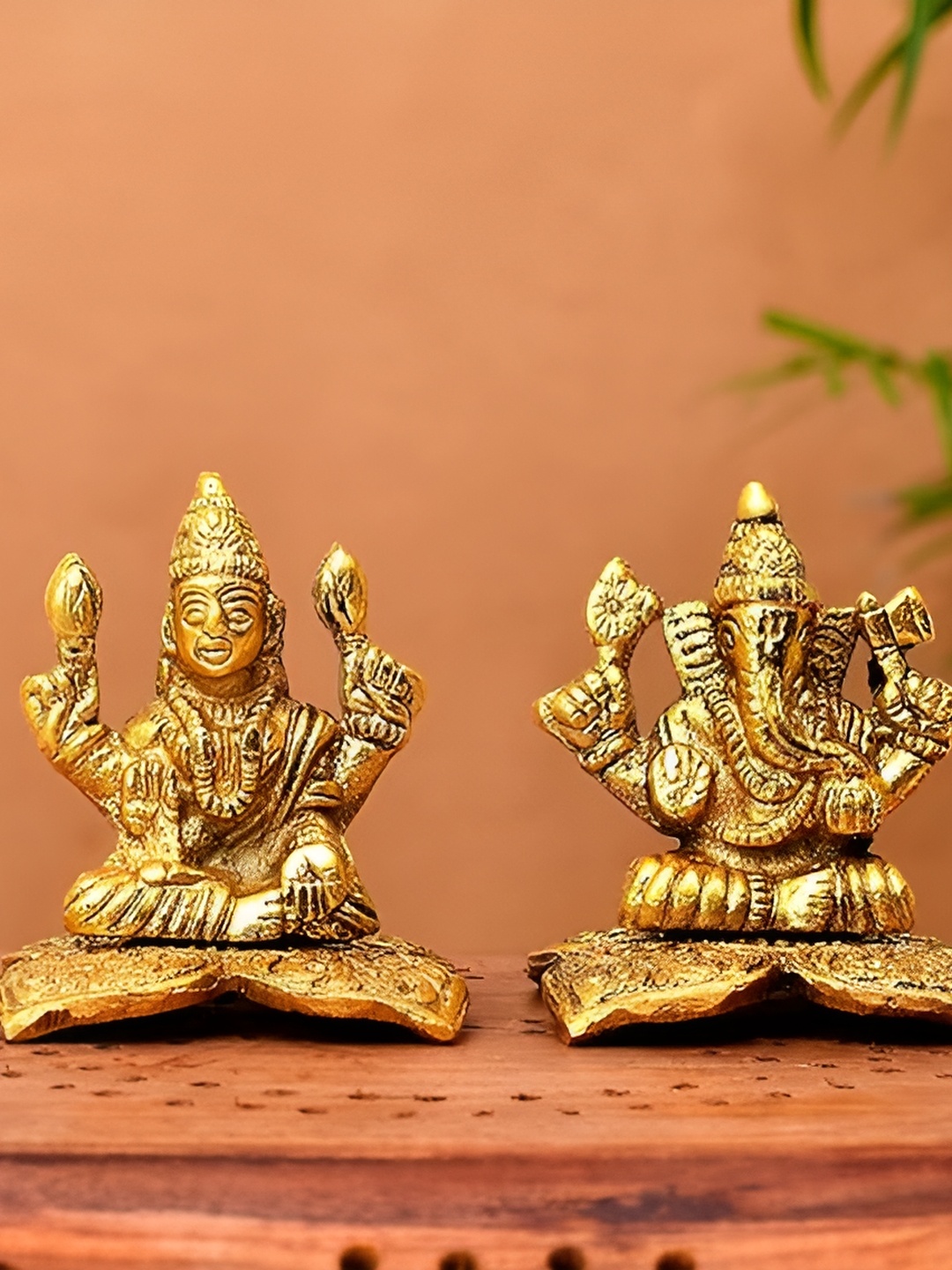 

Aura Gold-Toned 2 Pieces Religious Idol Metal Showpieces