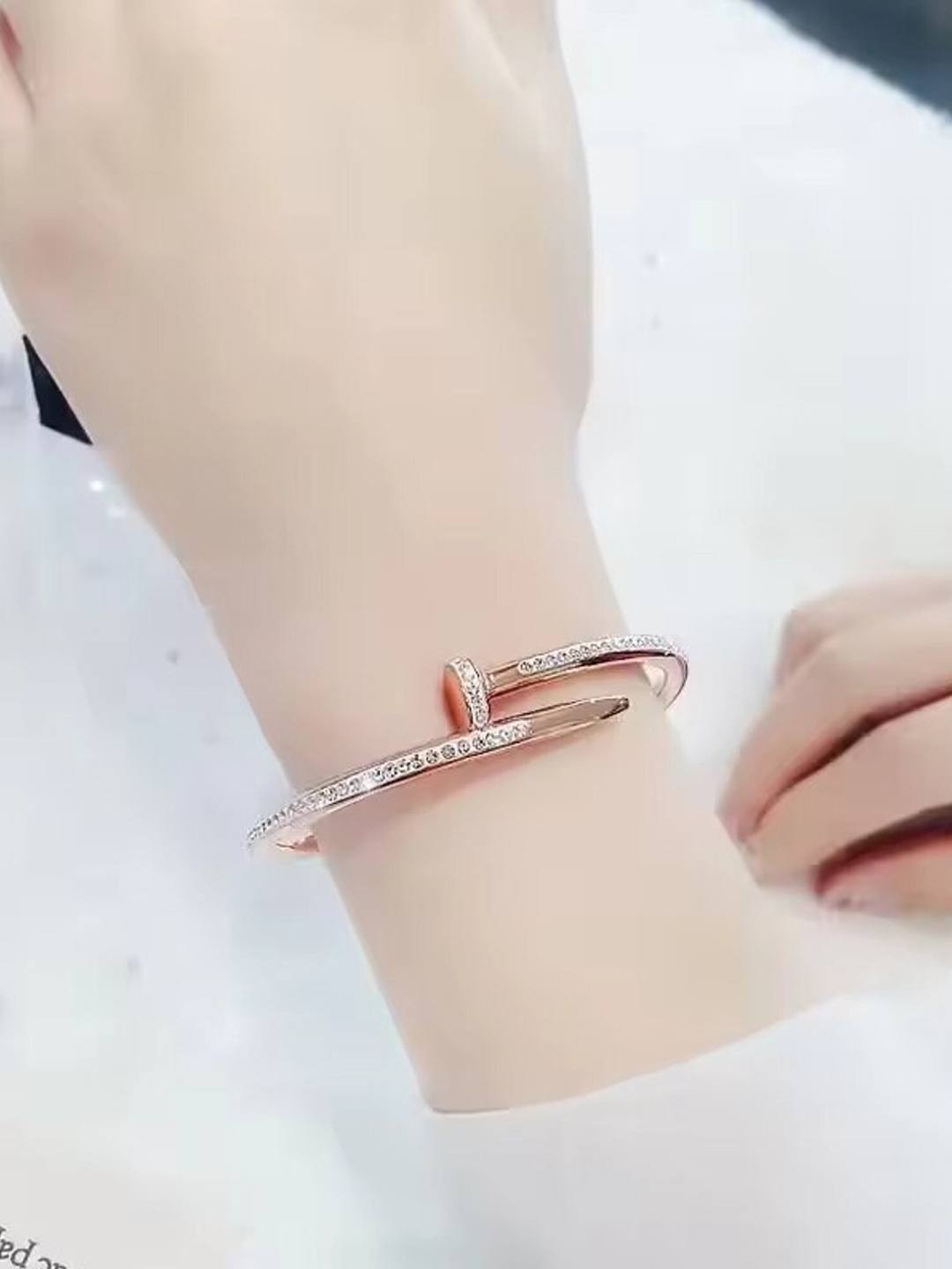 

Fashion Frill Cubic Zirconia Rose Gold-Plated Kada Bracelet