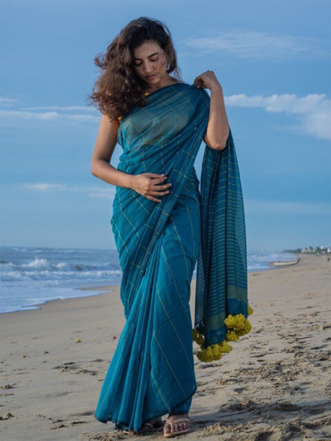 

I LOVE SAREES Striped Handloom Saree, Turquoise blue