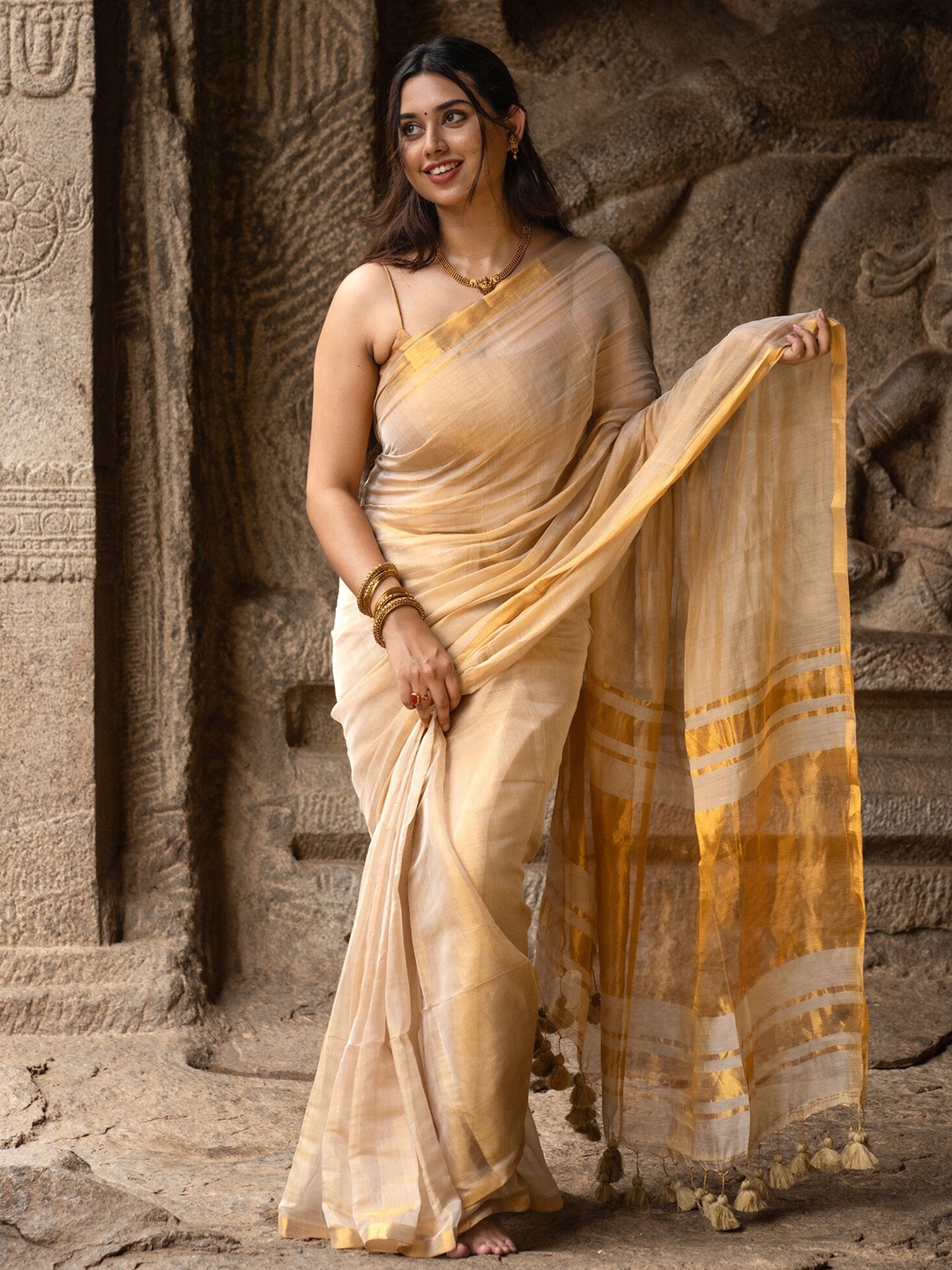 

I LOVE SAREES Tissue Saree, Off white