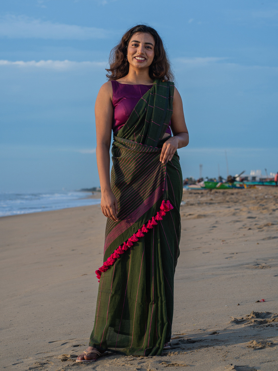 

I LOVE SAREES Women Striped Handloom Cotton Blend Saree, Green
