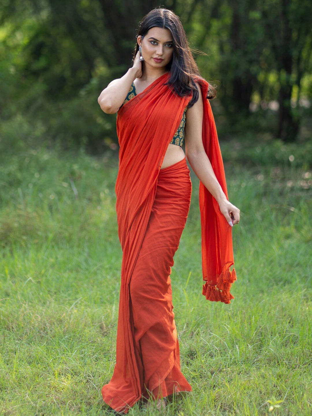 

I LOVE SAREES Solid Pure Cotton Handloom Saree, Orange