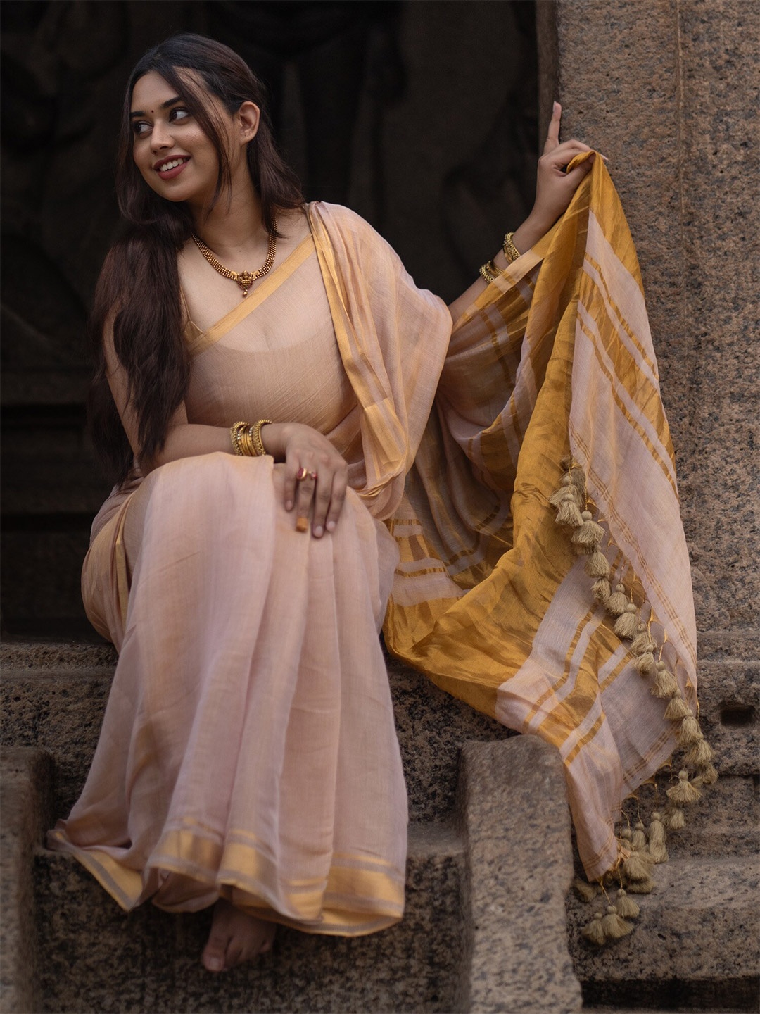 

I LOVE SAREES Tissue Saree, Beige