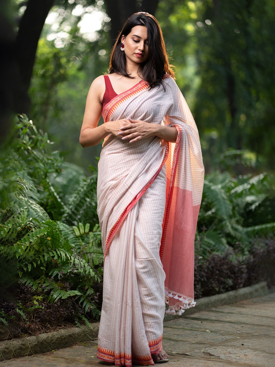 

I LOVE SAREES Striped Pure Cotton Saree, White