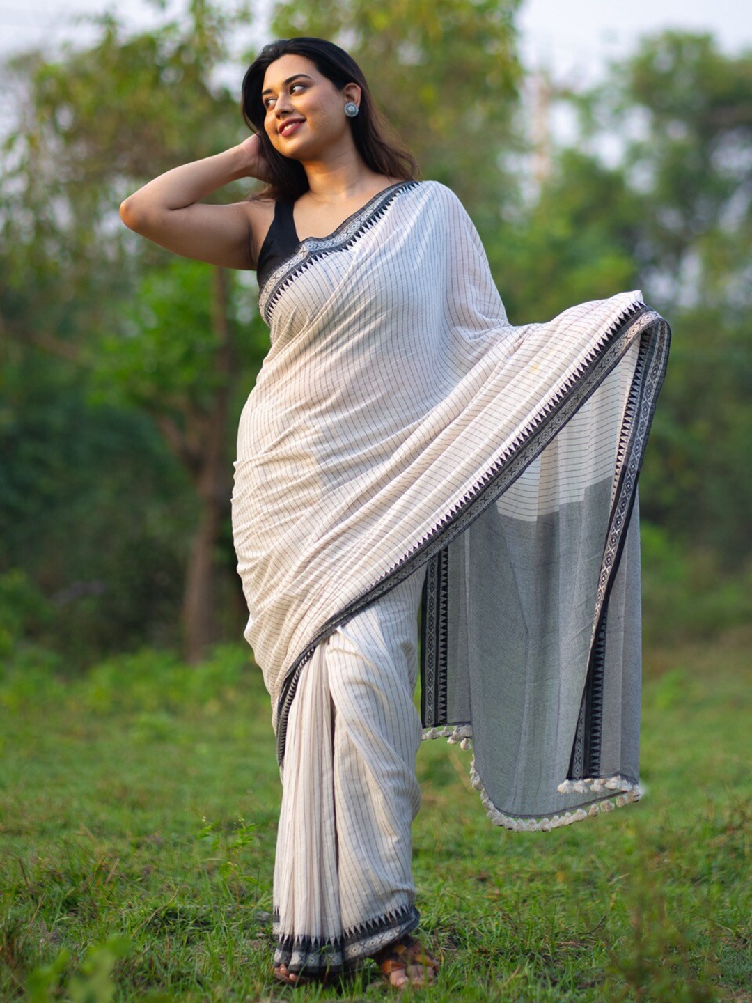 

I LOVE SAREES Striped Pure Cotton Saree, White