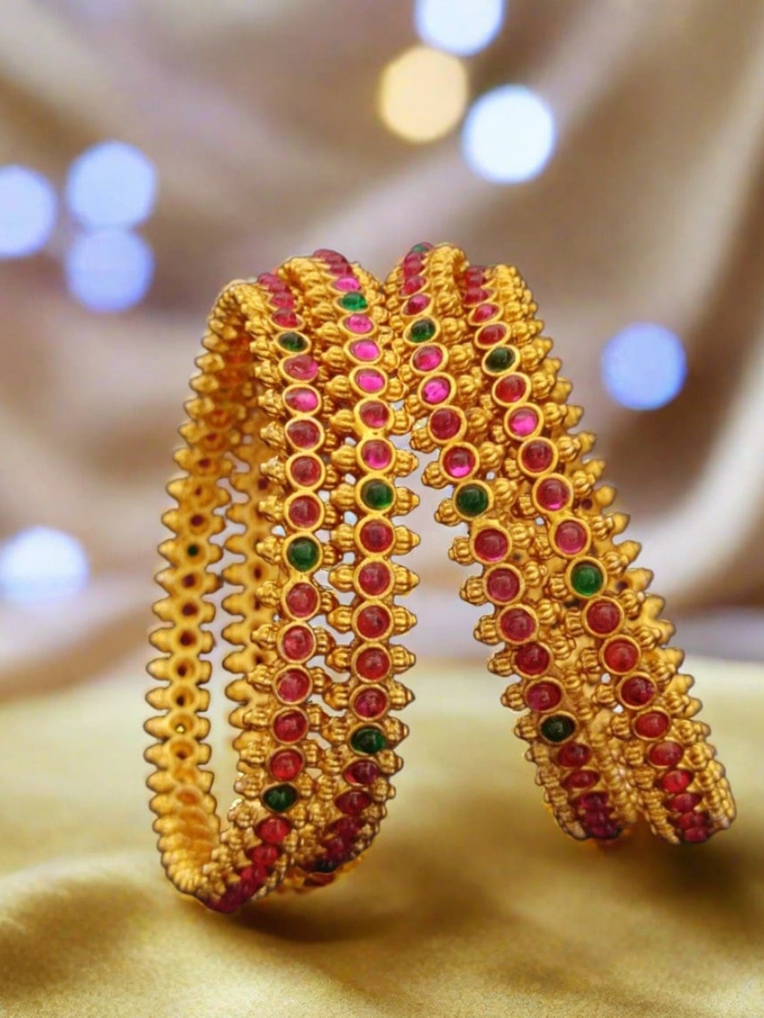 

Pihtara Jewels Set Of 4 Gold-Plated Stone Studded Bangles