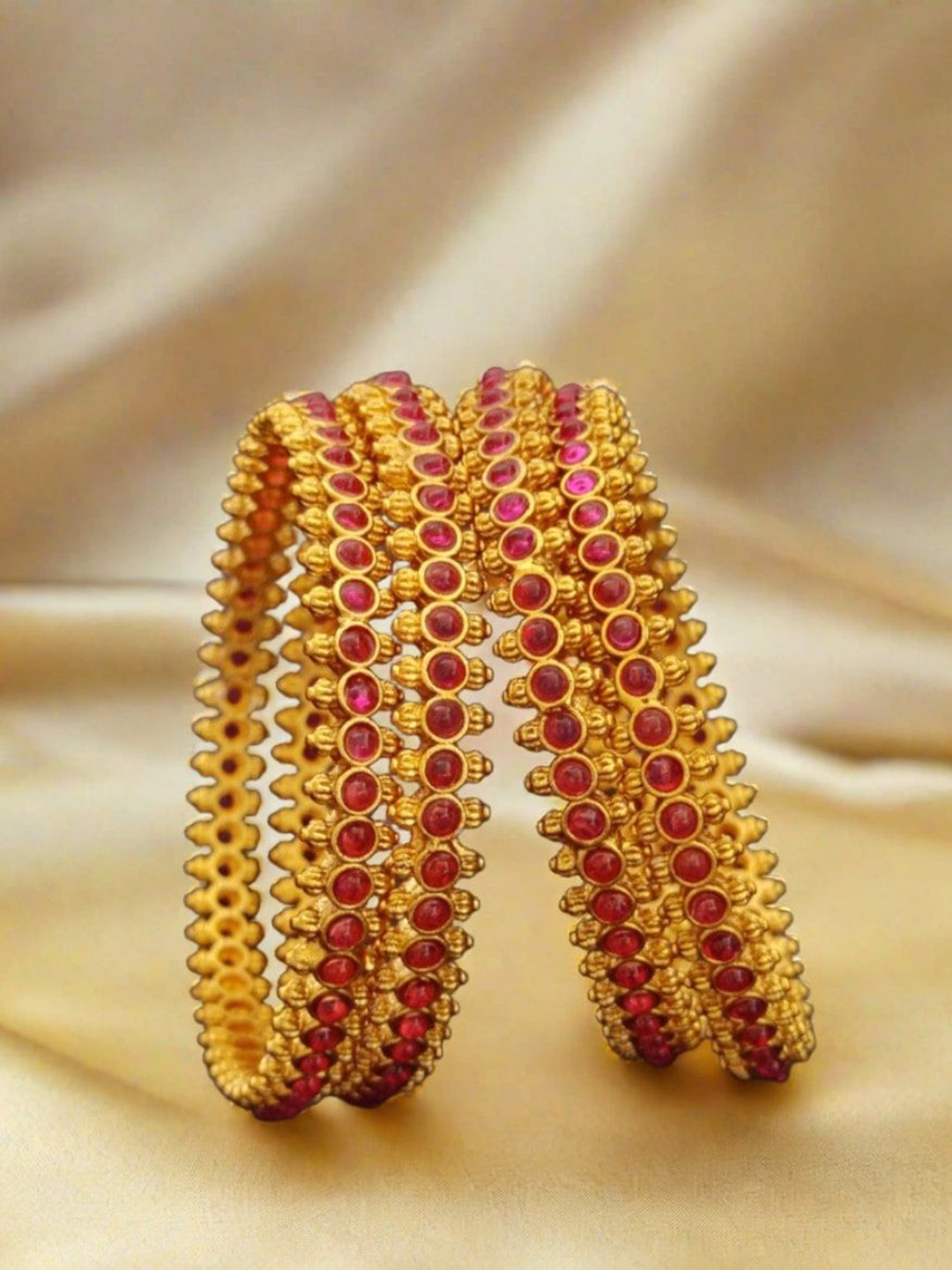 

Pihtara Jewels Set Of 4 Gold-Plated Stone Studded Bangles
