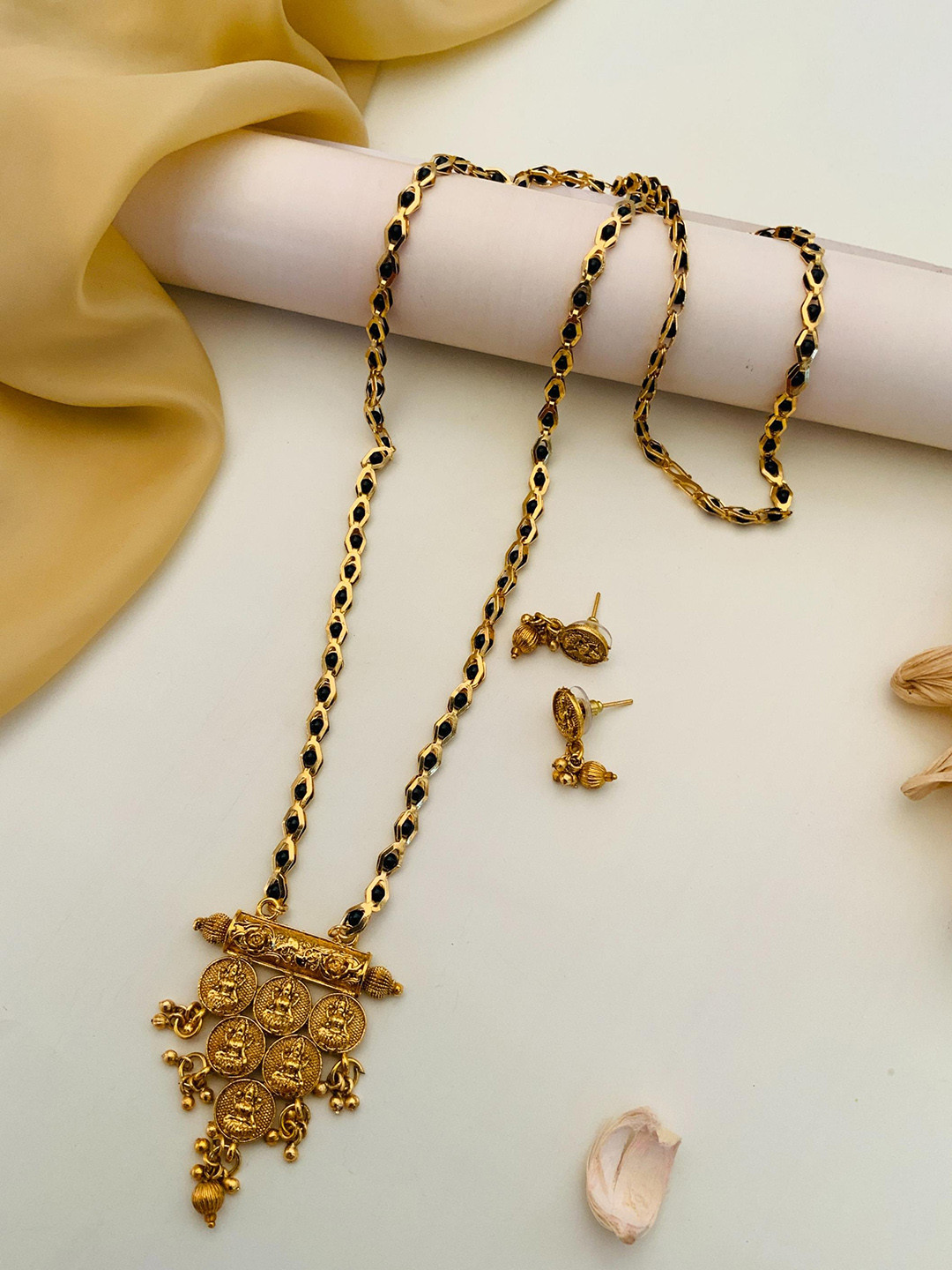 

Anouk Gold-Plated Beaded Mangalsutra With Earrings