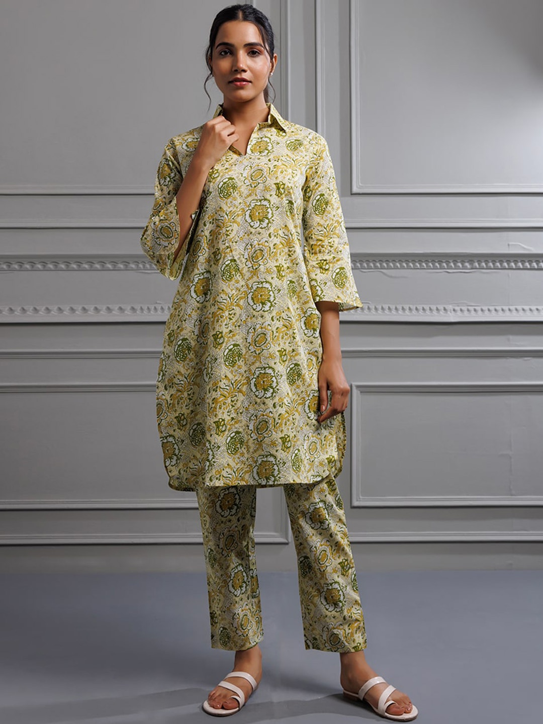 

INDIANIC Printed Pure Cotton Shirt Collar Tunic With Trousers, Lime green