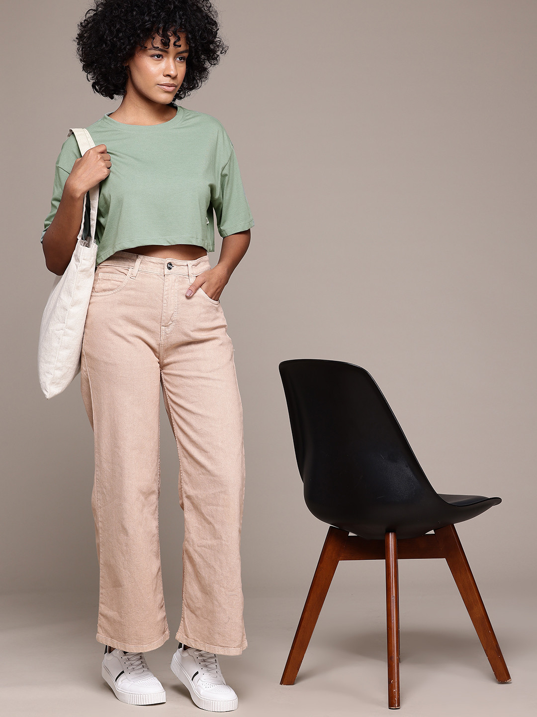 

Roadster Drop-Shoulder Sleeves Crop Boxy T-shirt, Green