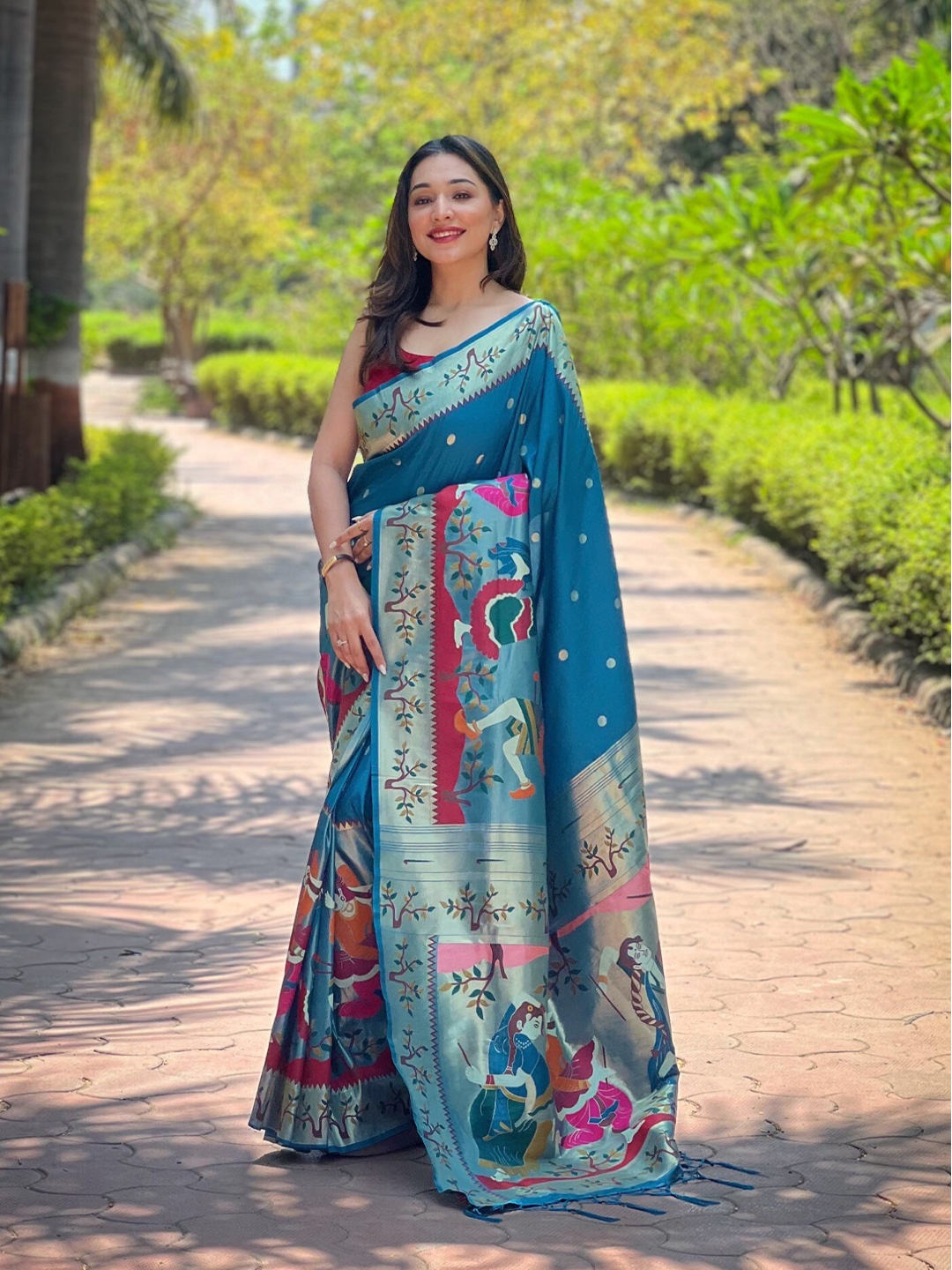 

Mitera Woven Design Zari Paithani Saree, Teal