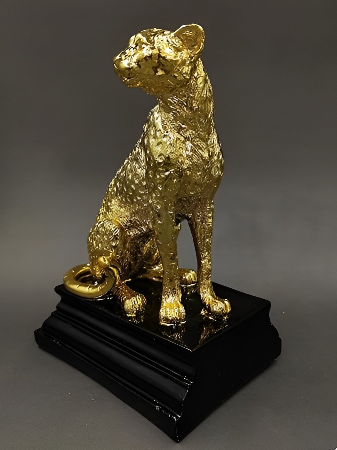 

Aura Gold-Plated & Black Figurine Birds And Animals Leopard Statue Showpiece