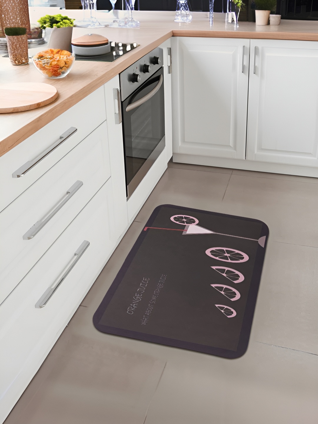 

Savya Home Grey & White Printed Anti Skid Bath Mat