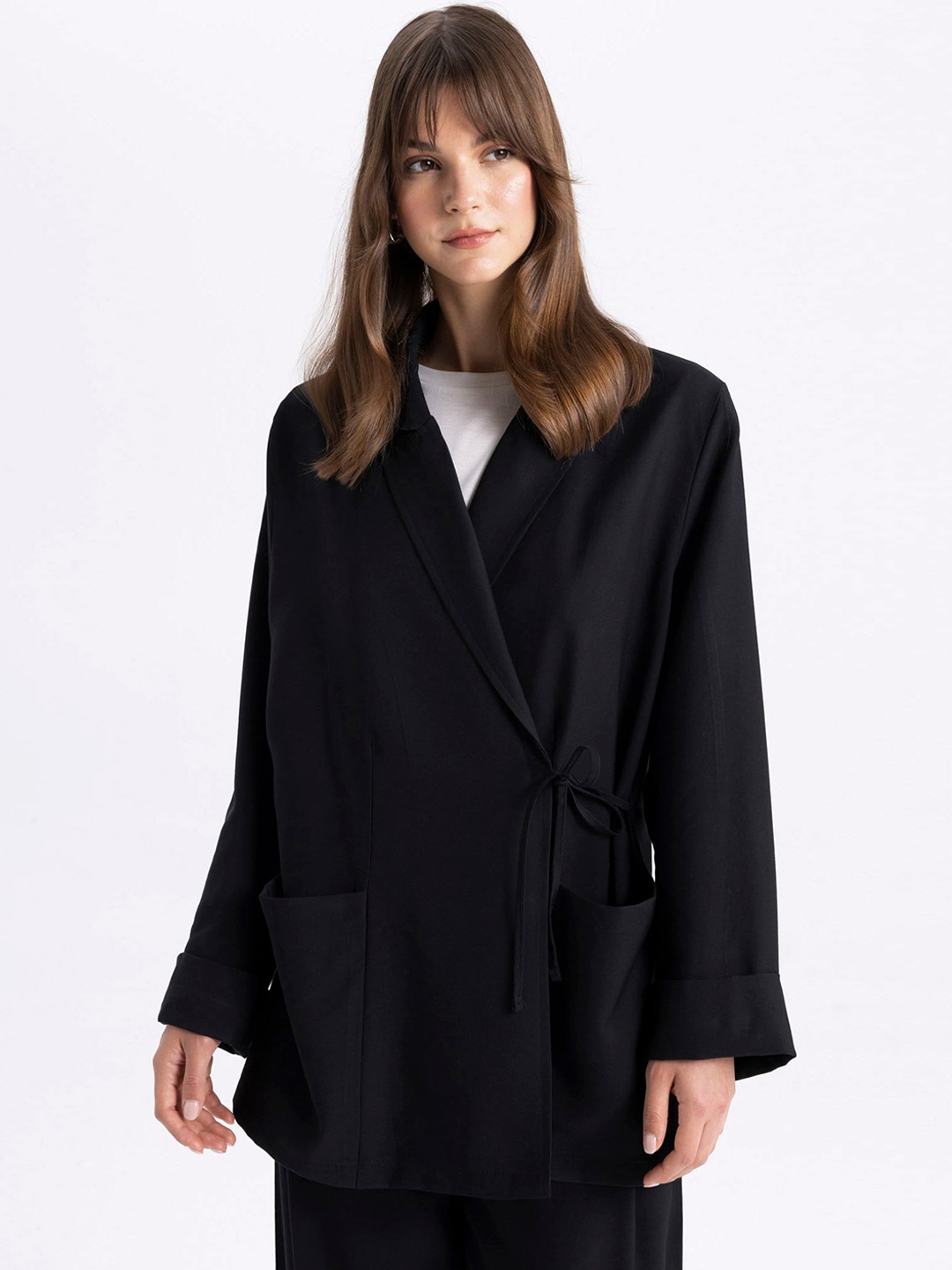 

DeFacto Shawl Collar Casual Front Open Blazer, Black