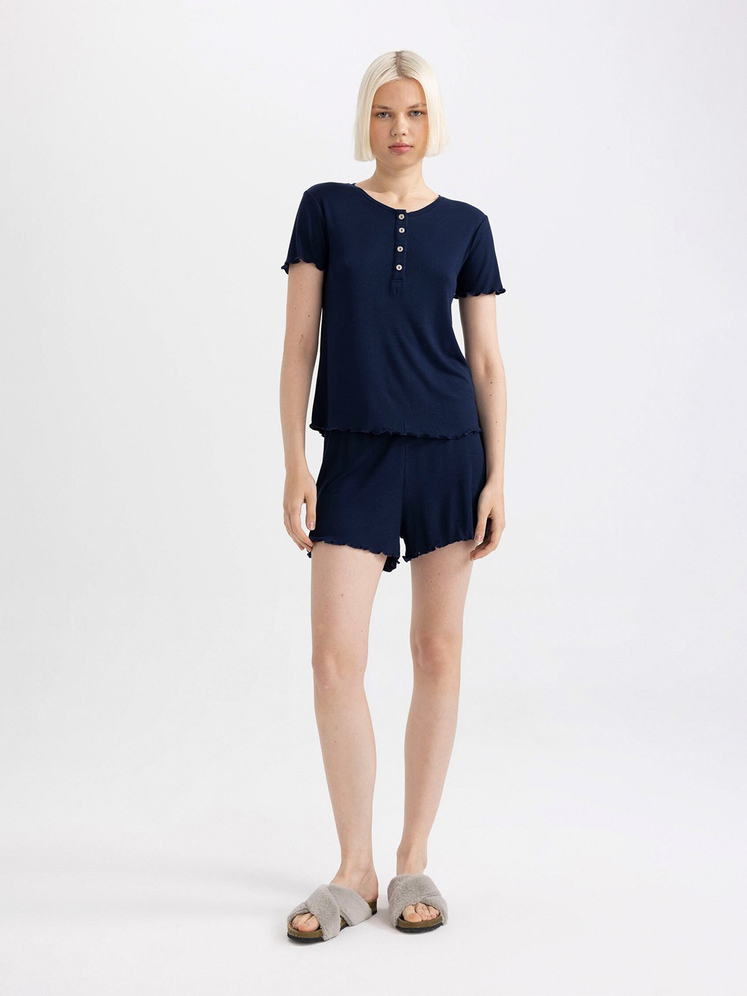 

DeFacto Ribbed Round Neck Night Suit, Navy blue