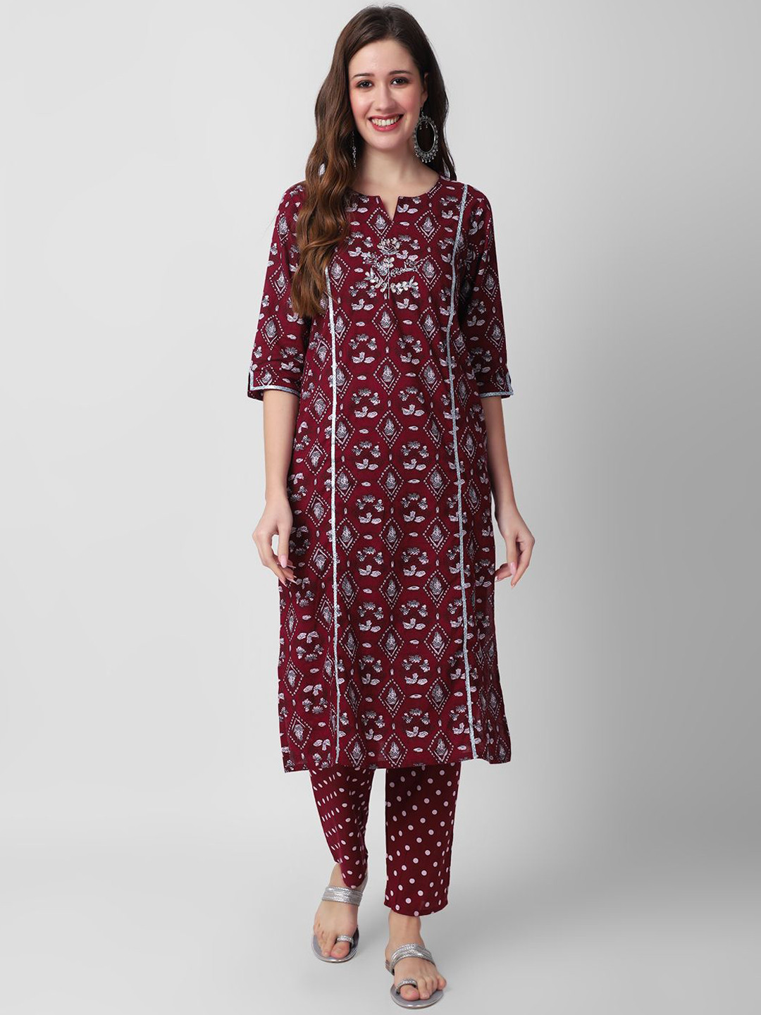 

JANAKDULARI CREATION Floral Printed Notched Neck Straight Kurta with Palazzos & Dupatta, Maroon