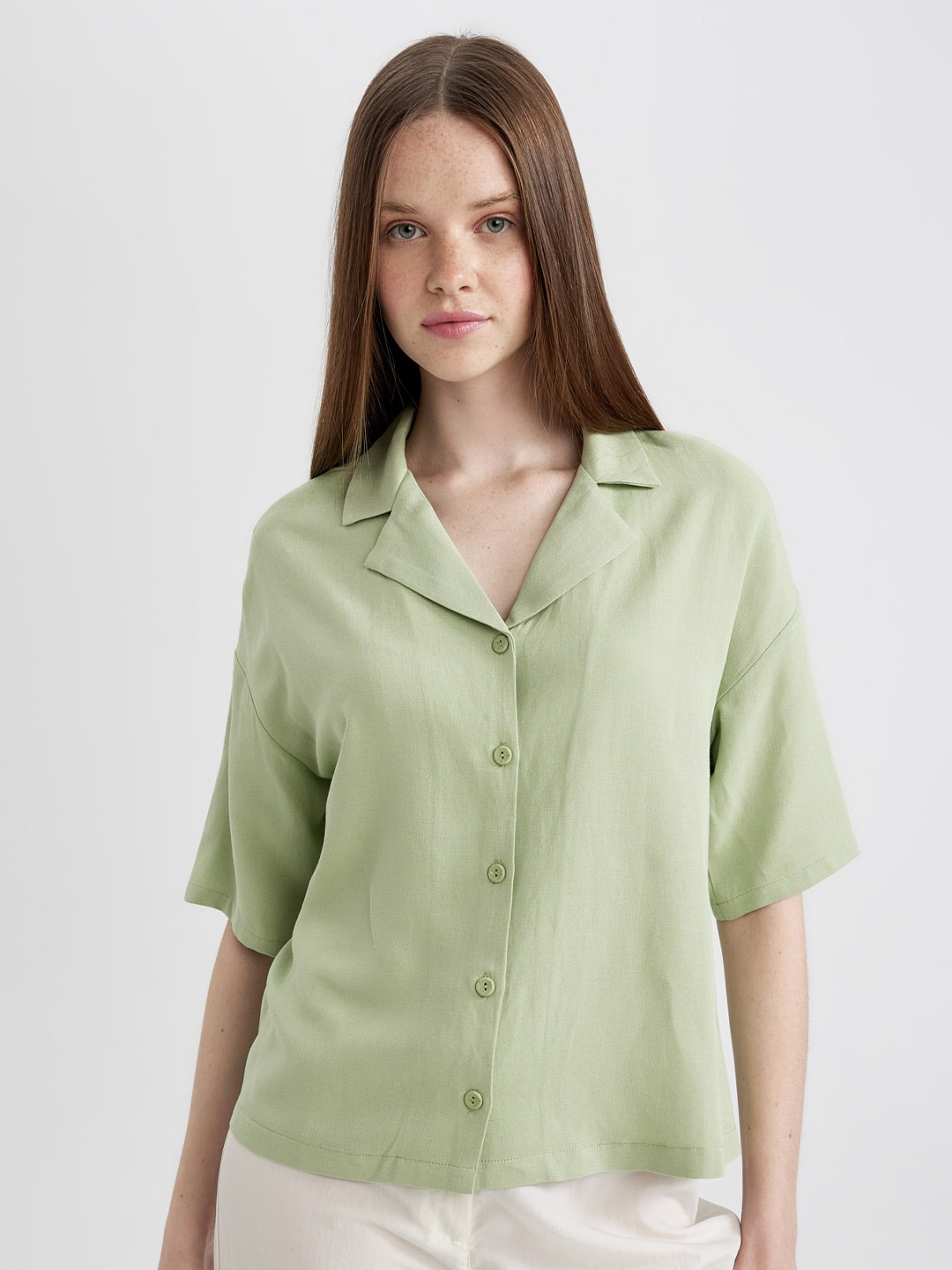 

DeFacto Cuban Collar Casual Shirt, Na