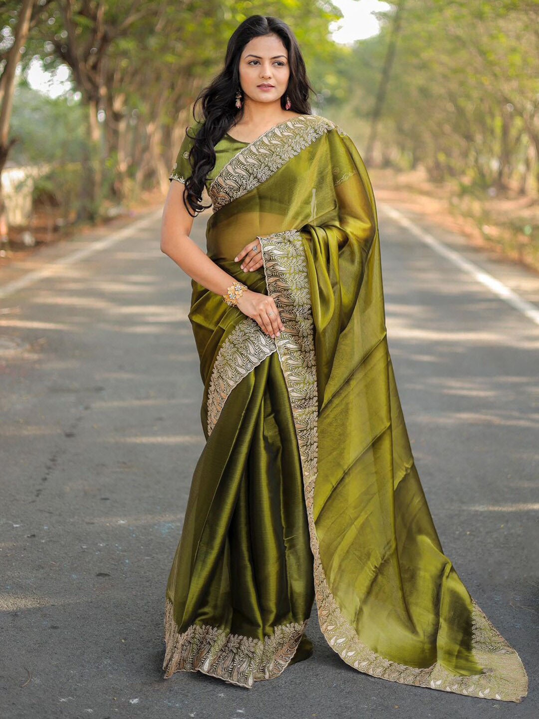 

Anouk Embroidered Organza Saree, Olive