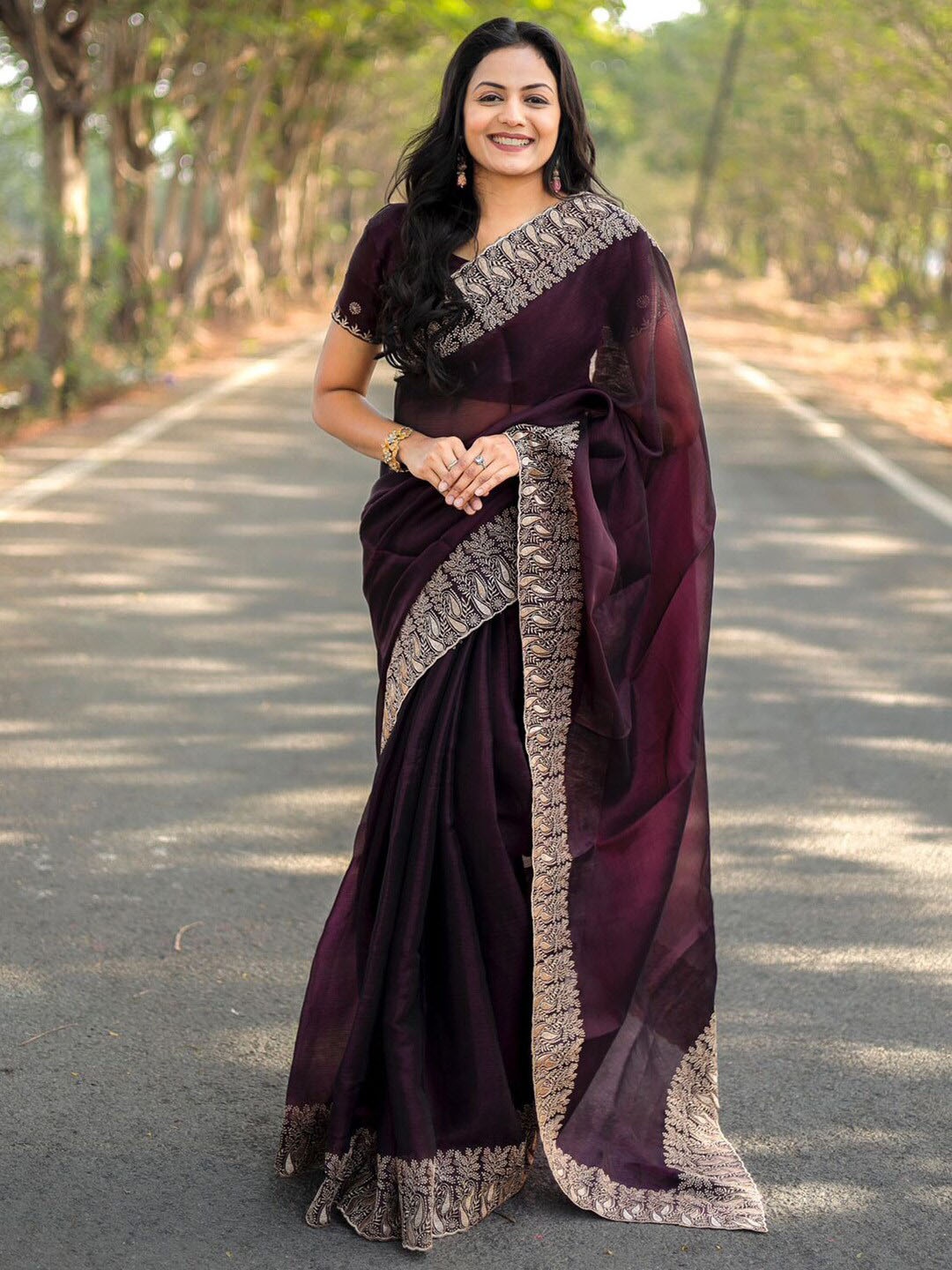 

Anouk Embroidered Organza Saree, Burgundy