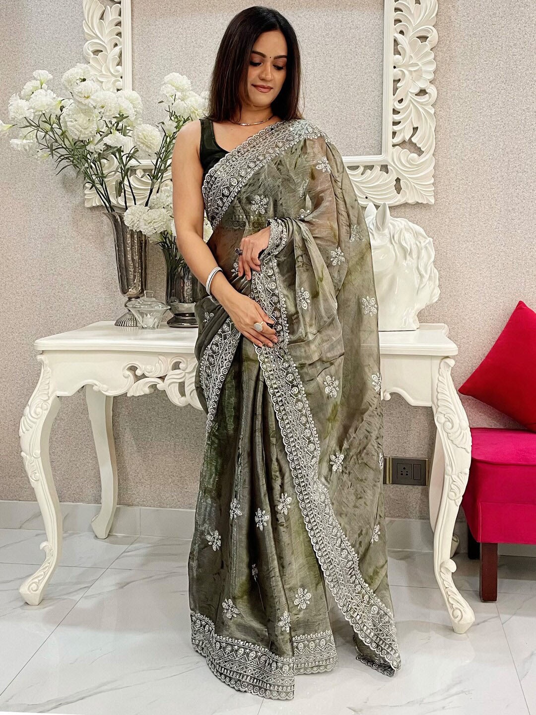 

Anouk Ethnic Motifs Embroidered Organza Saree, Olive