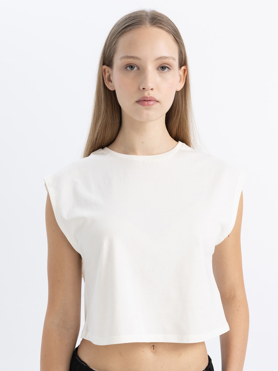 

DeFacto Extended Sleeves Cotton Crop Top, White