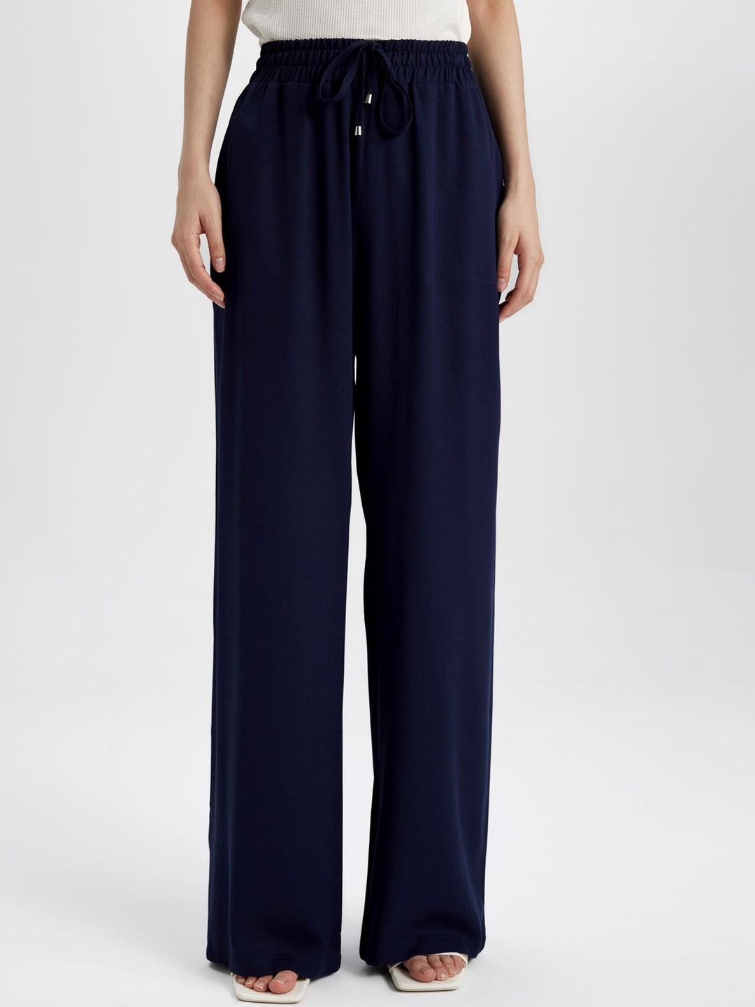 

DeFacto Women Mid-Rise Parallel Trousers, Navy blue