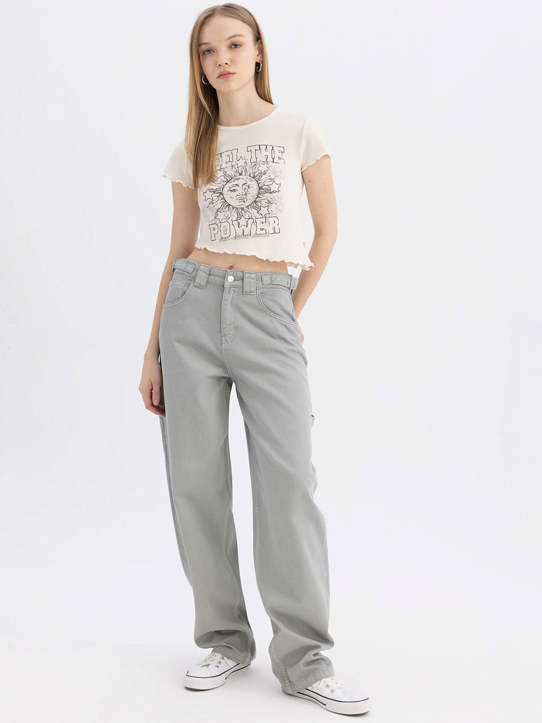 

DeFacto Women Mid-Rise Trousers, Grey