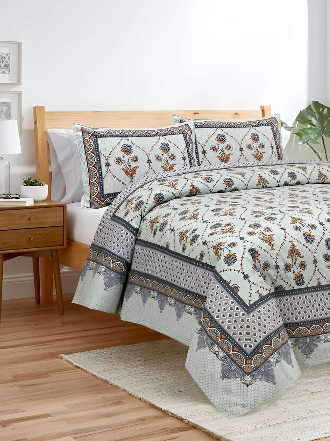 

BED-SHEET.COM Grey & Orange Ethnic Motifs King Bedsheet with 2 Pillow Covers