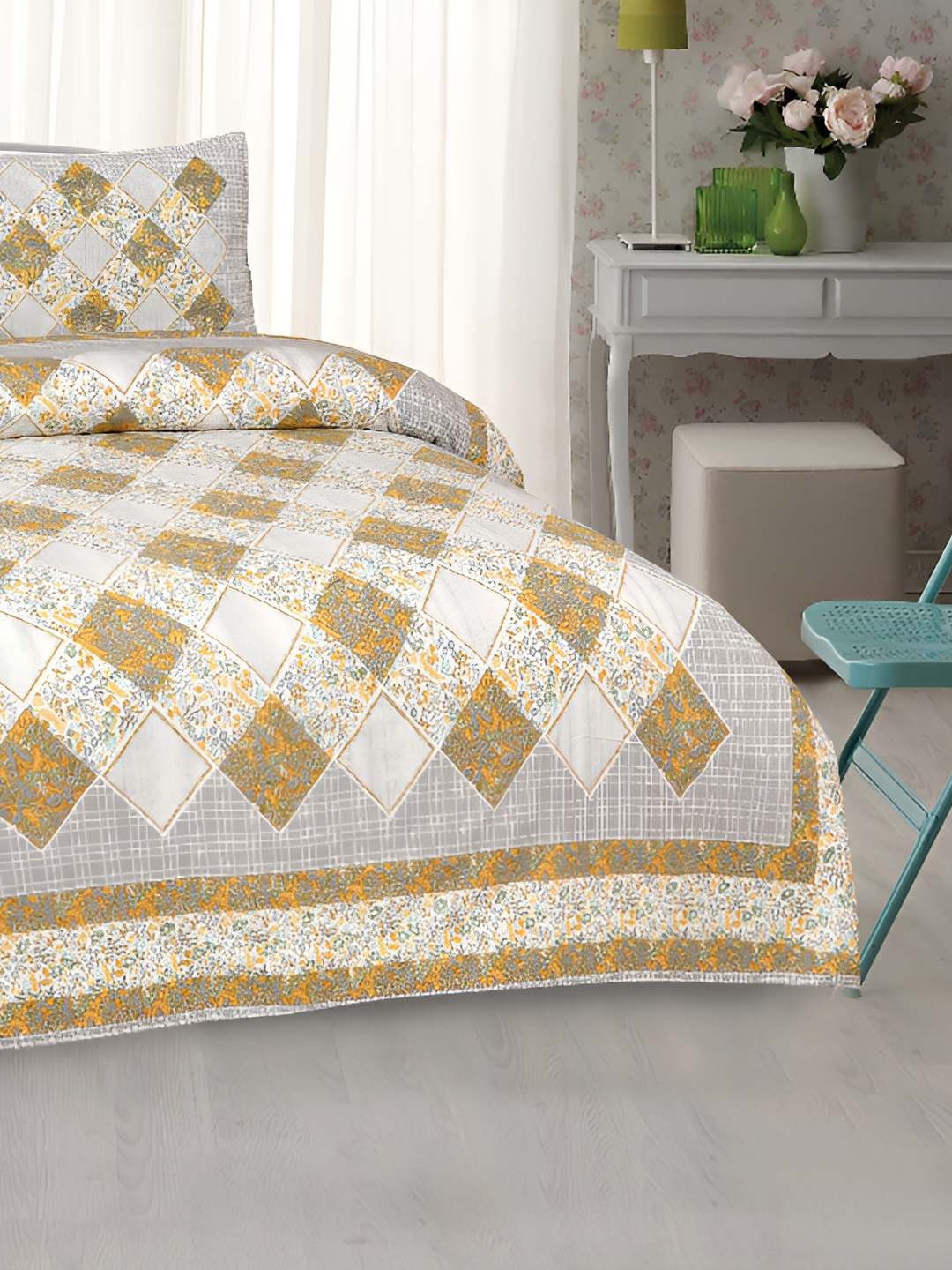 

BED-SHEET.COM White & Orange Ethnic Motifs King Bedsheet with 2 Pillow Covers