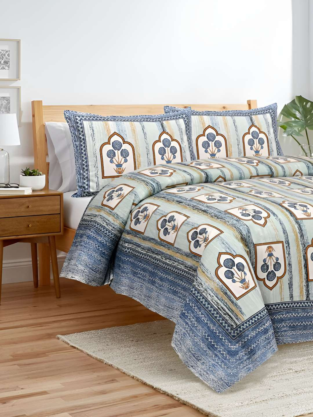 

BED-SHEET.COM Blue Ethnic Motifs Printed Cotton 240 TC King Bedsheet with 2 Pillow Covers