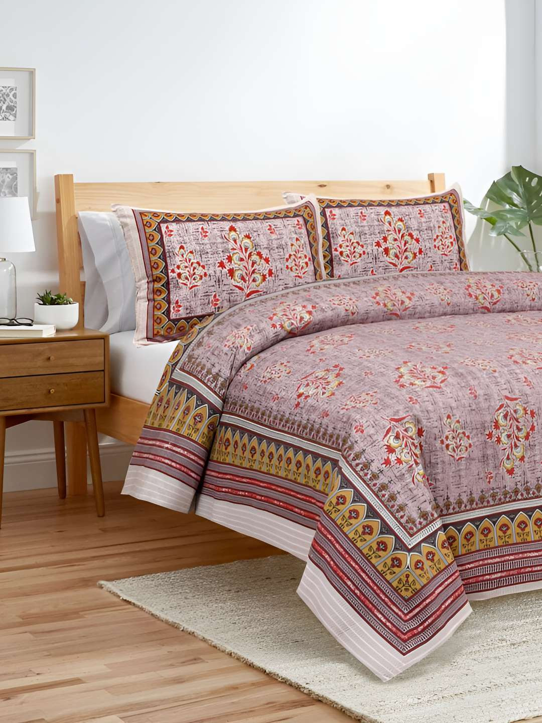 

BED-SHEET.COM Pink Ethnic Motifs King Bedsheet with 2 Pillow Covers