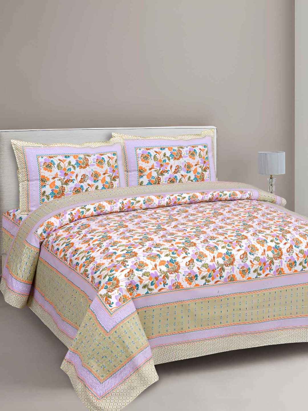

BED-SHEET.COM White Floral Printed Cotton 180 TC King Bedsheet with 2 Pillow Covers