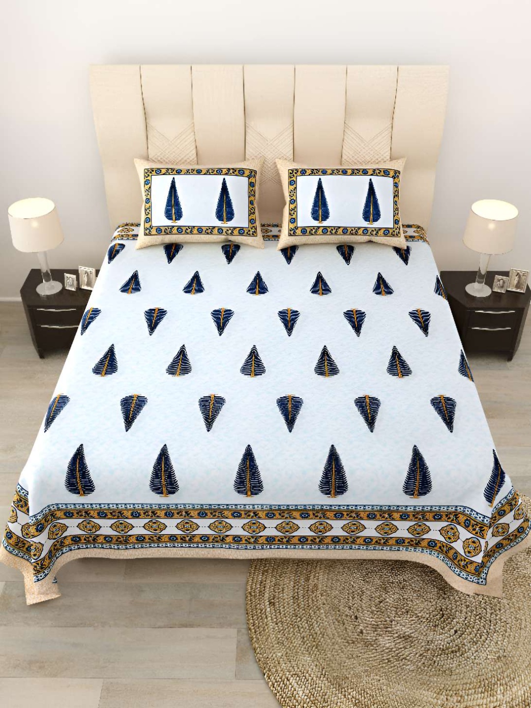 

BED-SHEET.COM Blue & White Ethnic Motifs 180 TC Cotton King Bedsheet With 2 Pillow Covers