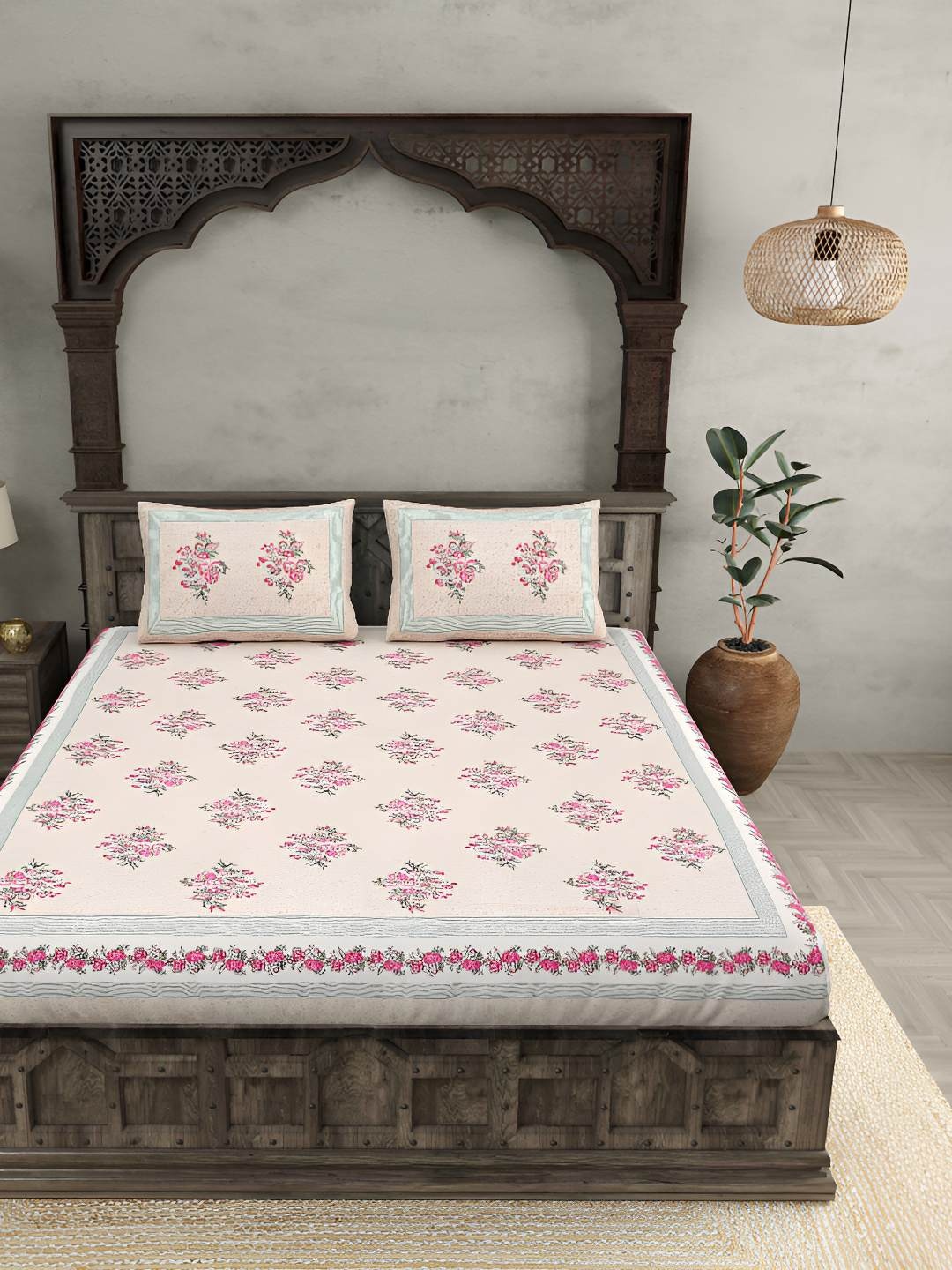 

BED-SHEET.COM Pink & Peach Floral Cotton 240 TC King Bedsheet With 2 Pillow Covers
