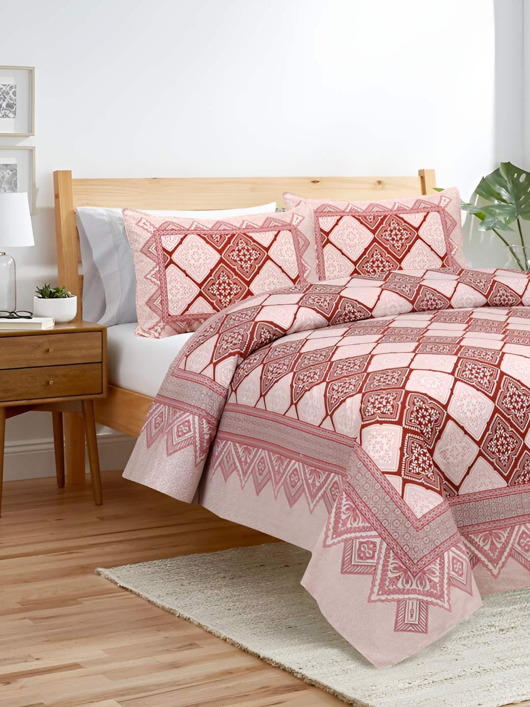 

BED-SHEET.COM Pink & White Ethnic Motifs King Bedsheet with 2 Pillow Covers