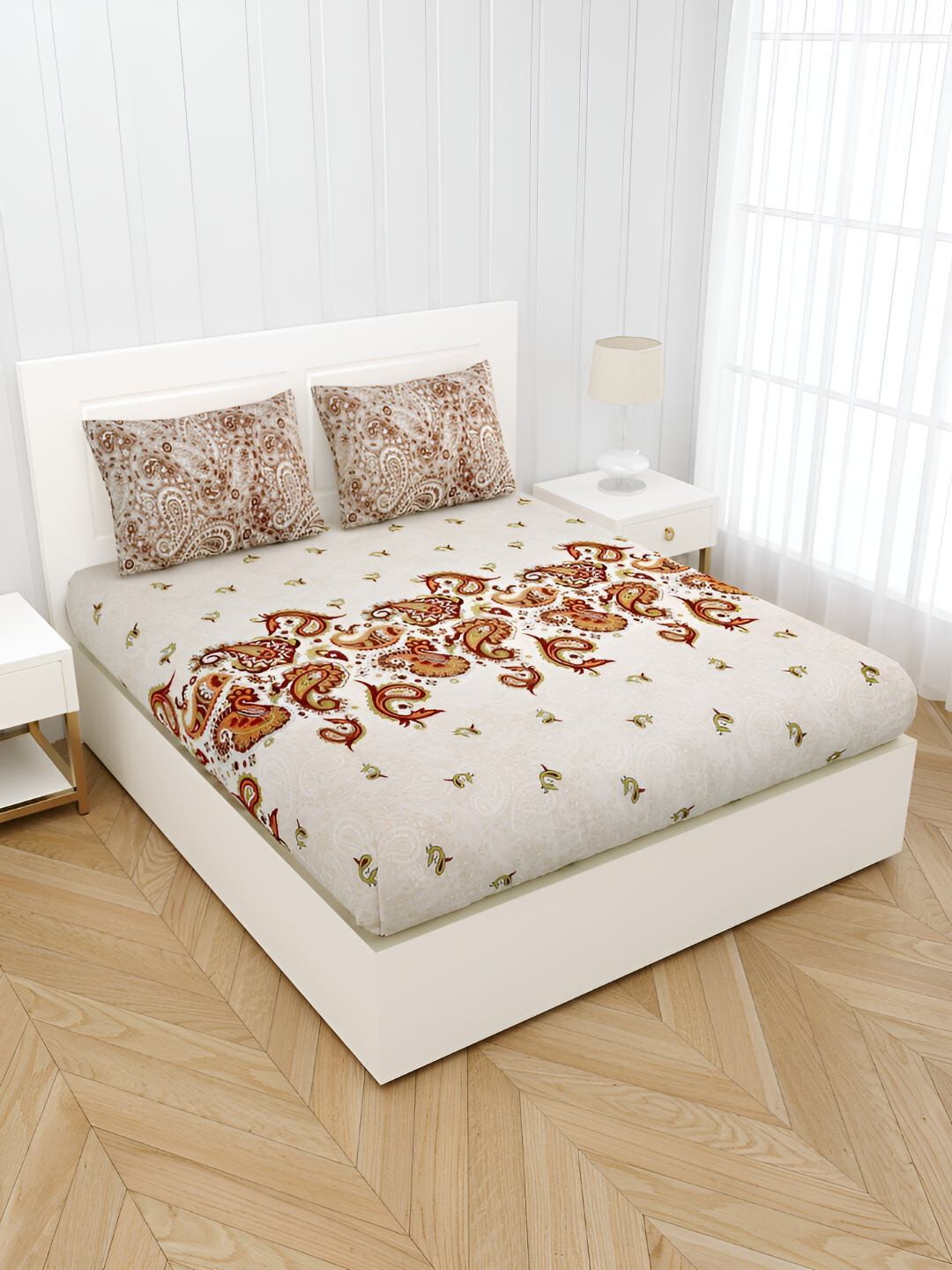 

BED-SHEET.COM White Ethnic Motifs Printed Cotton 240 TC King Bedsheet with 2 Pillow Covers