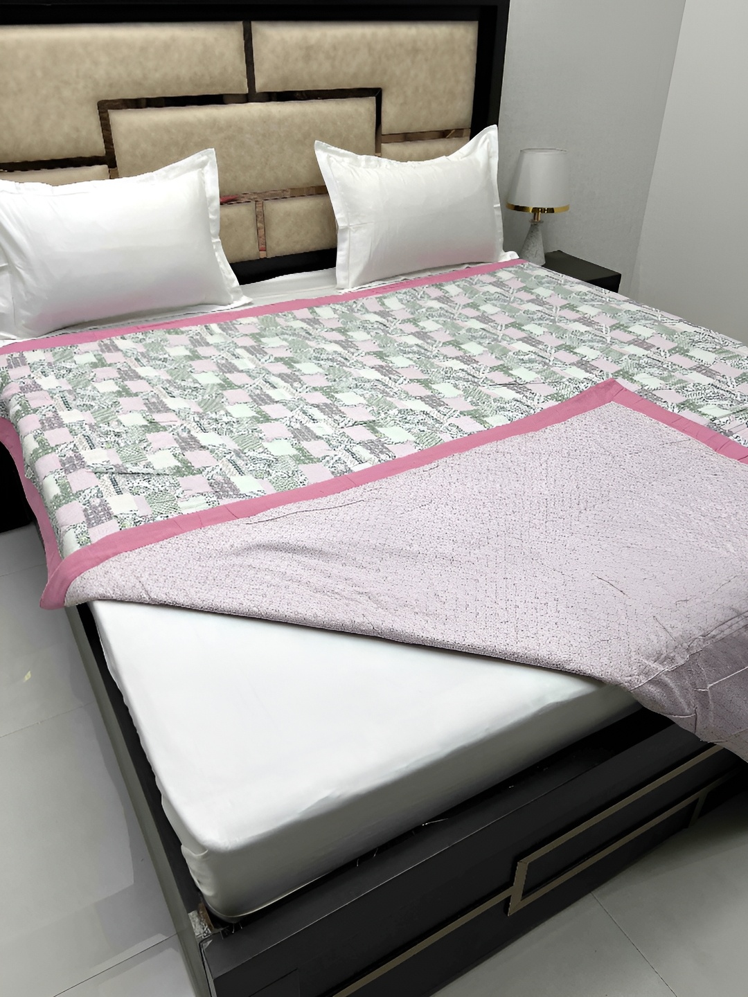 

Pure Decor Silken Grey & Pink Ethnic Motifs AC Room 300 GSM Double Bed Dohar