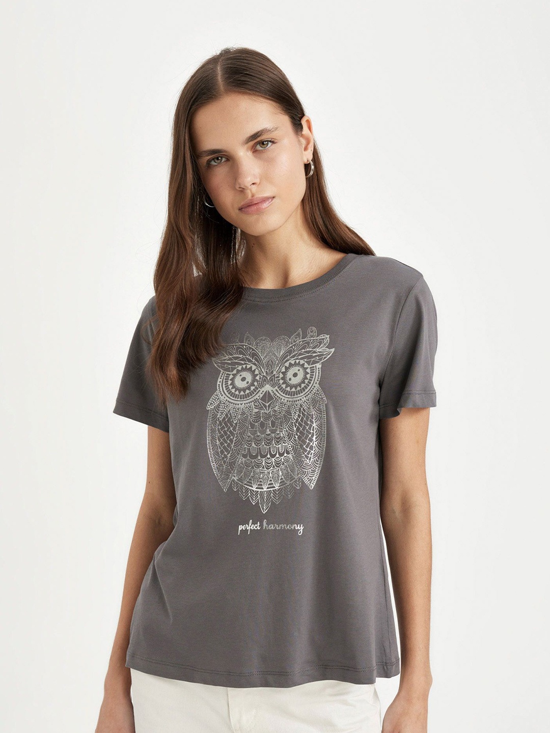 

DeFacto Women Graphic Printed Regular T-shirt, Grey