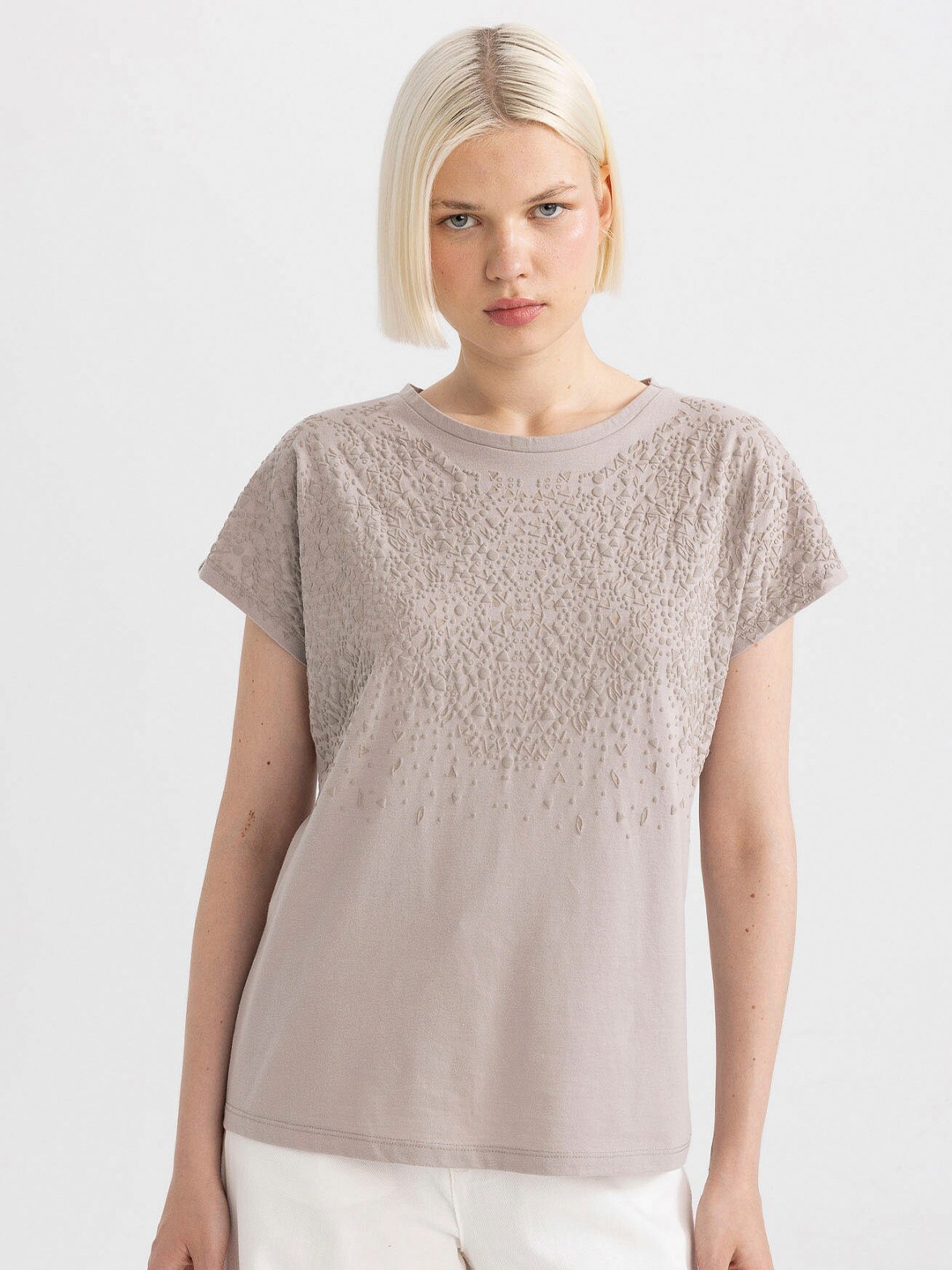 

DeFacto Women Geometric Print Extended Sleeves T-shirt, Grey