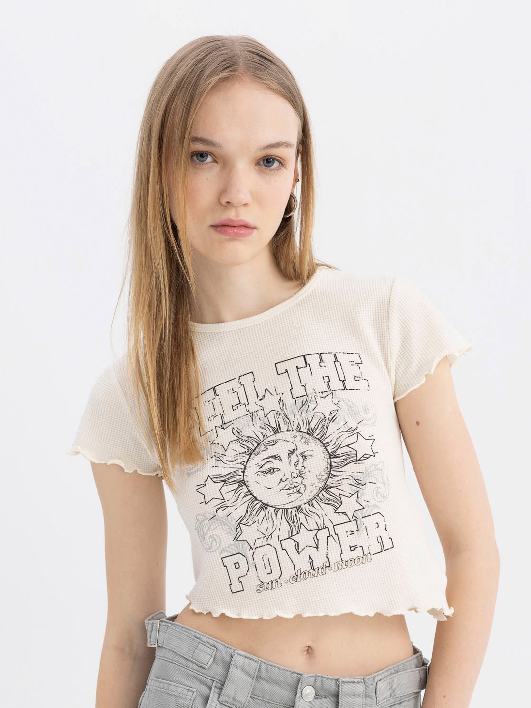 

DeFacto Women Typography Printed Raw Edge Crop T-shirt, Off white